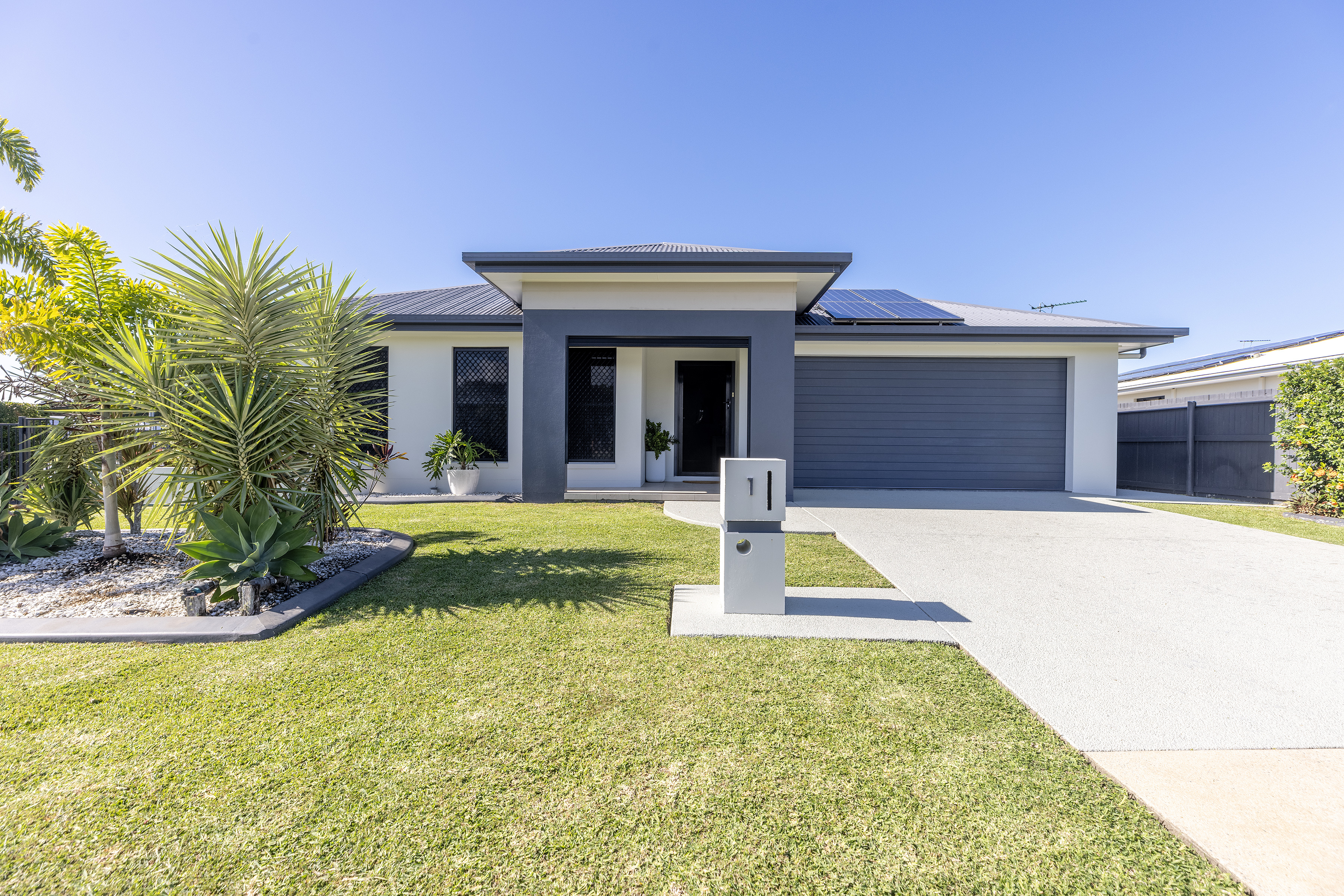 1/1 Bellavista Circuit, Beaconsfield - Image 1