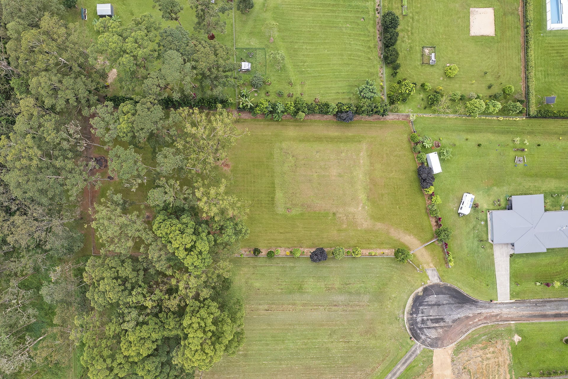 8 Small Close, Carrington - Thumbnail 2