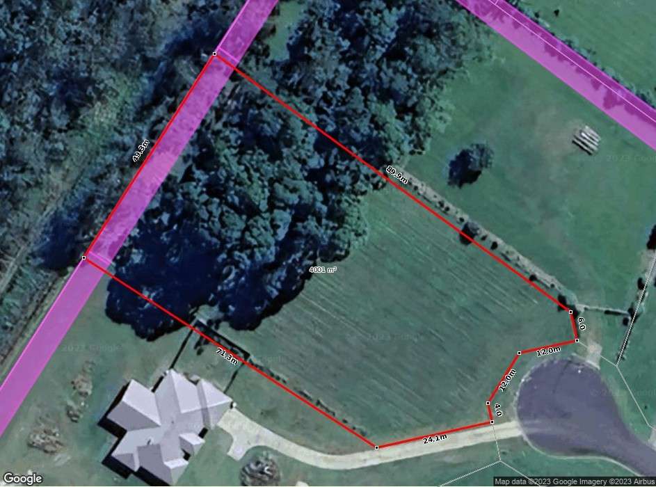 10 Small Close, Carrington - Thumbnail 2