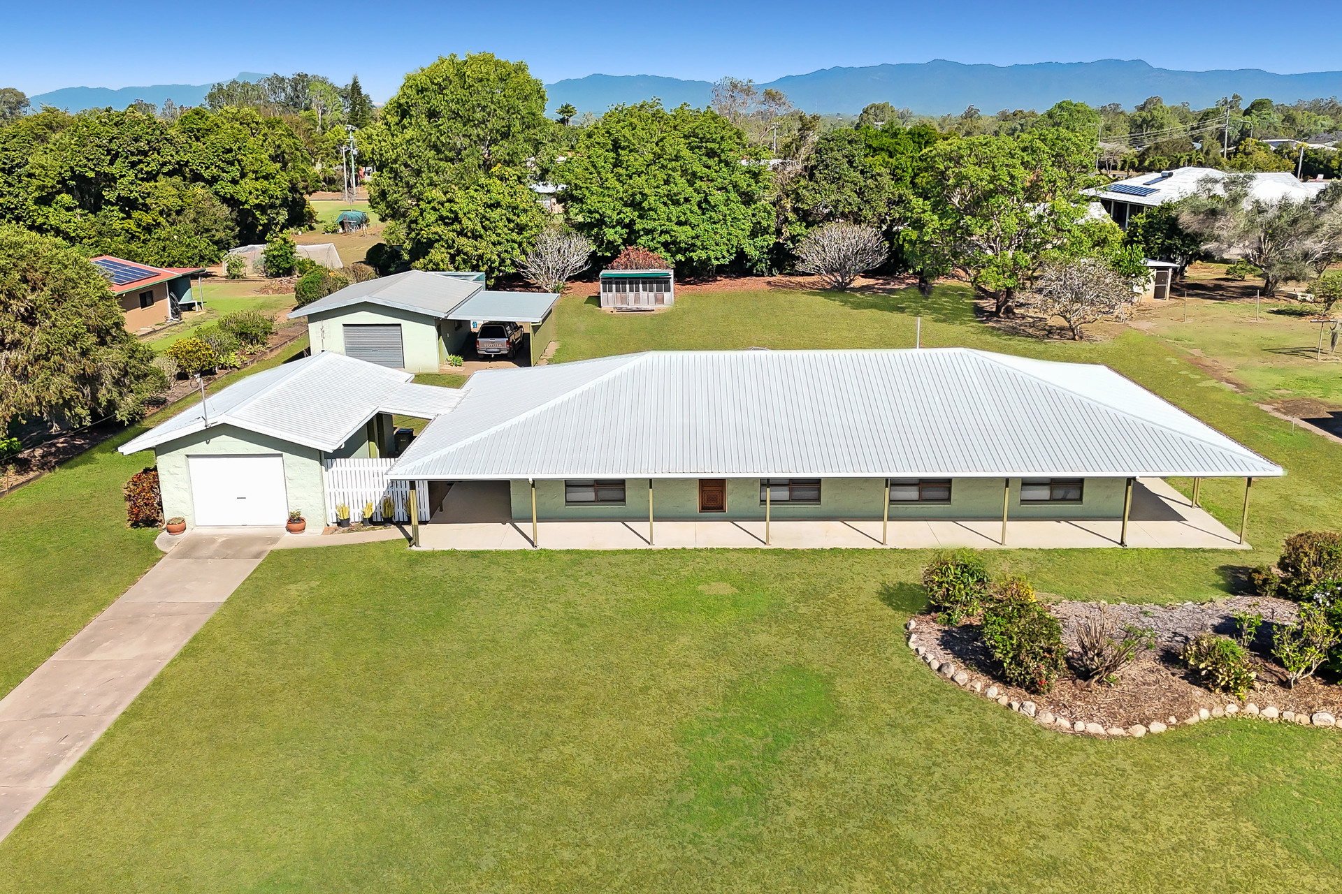 15 Ferretti Close, Mareeba - Thumbnail 2
