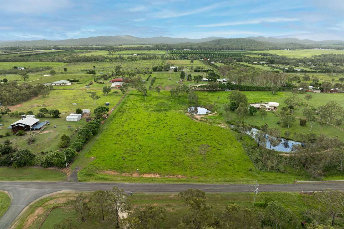 93 Emerald Heights Road, Mareeba - Image 1