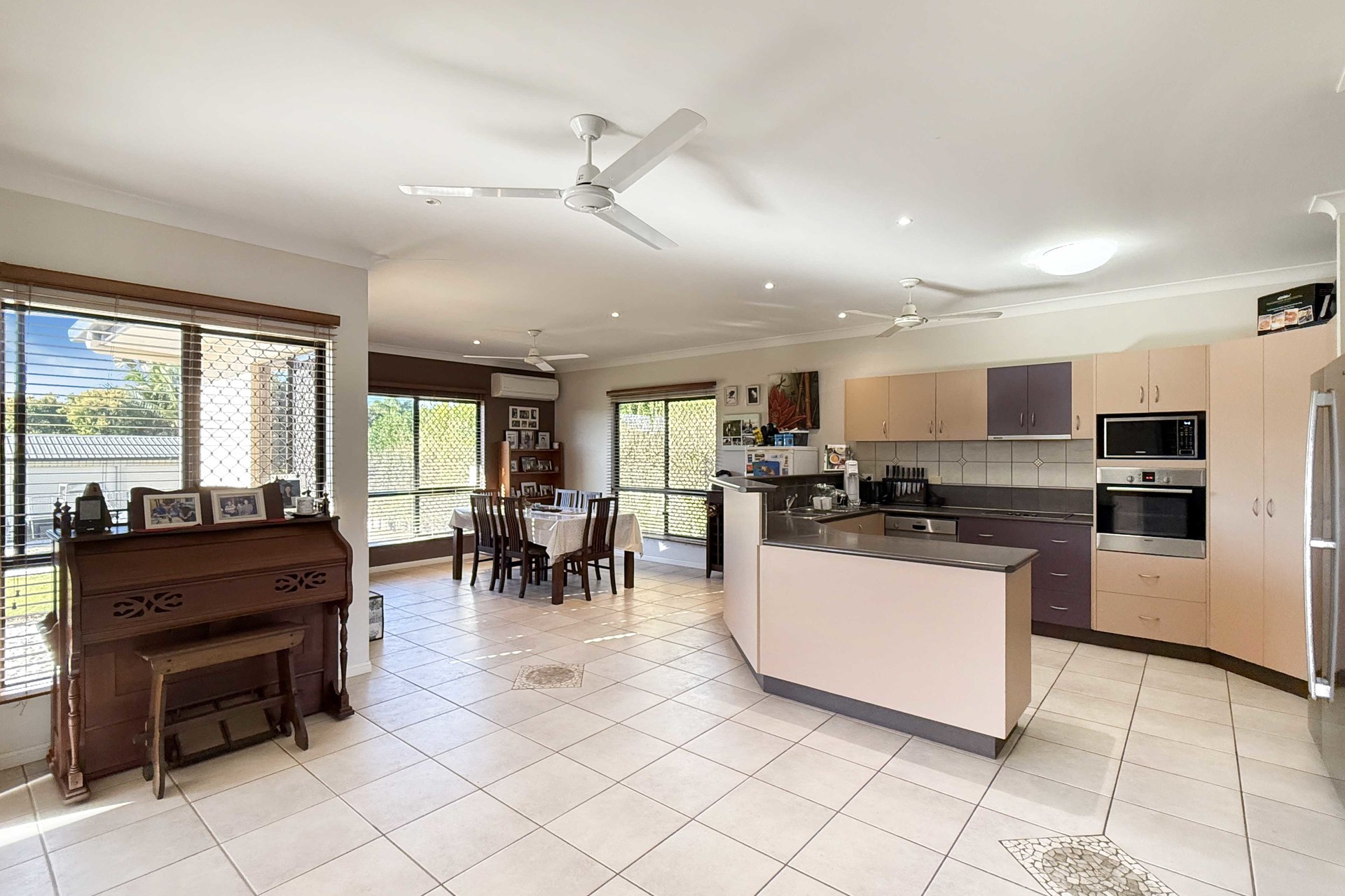 27 Jacinta Crescent, Mareeba - Thumbnail 3