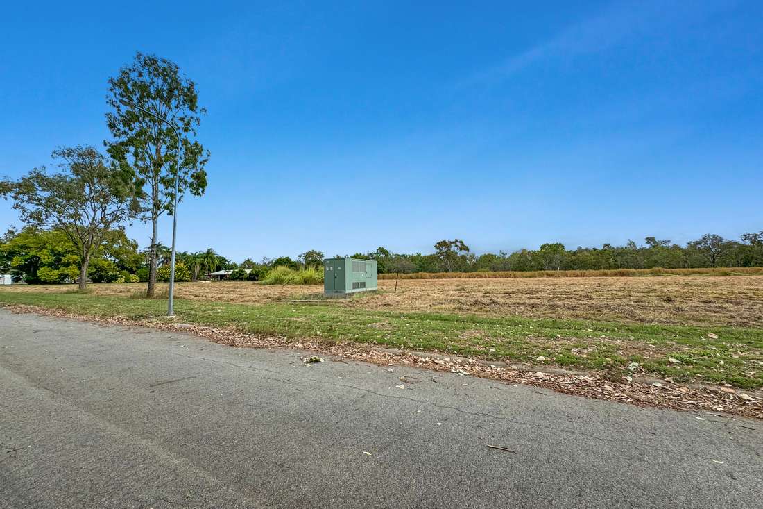 Blacks Road, Mareeba - Thumbnail 2