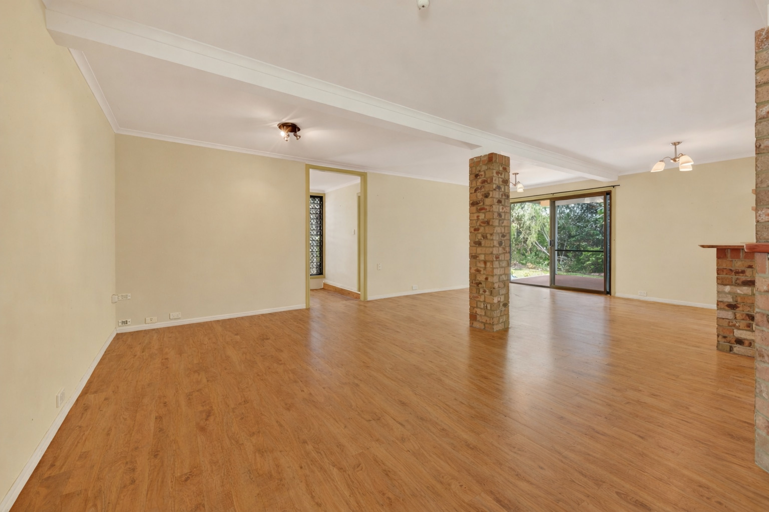 44 Joanne Street, Deeragun - Thumbnail 6
