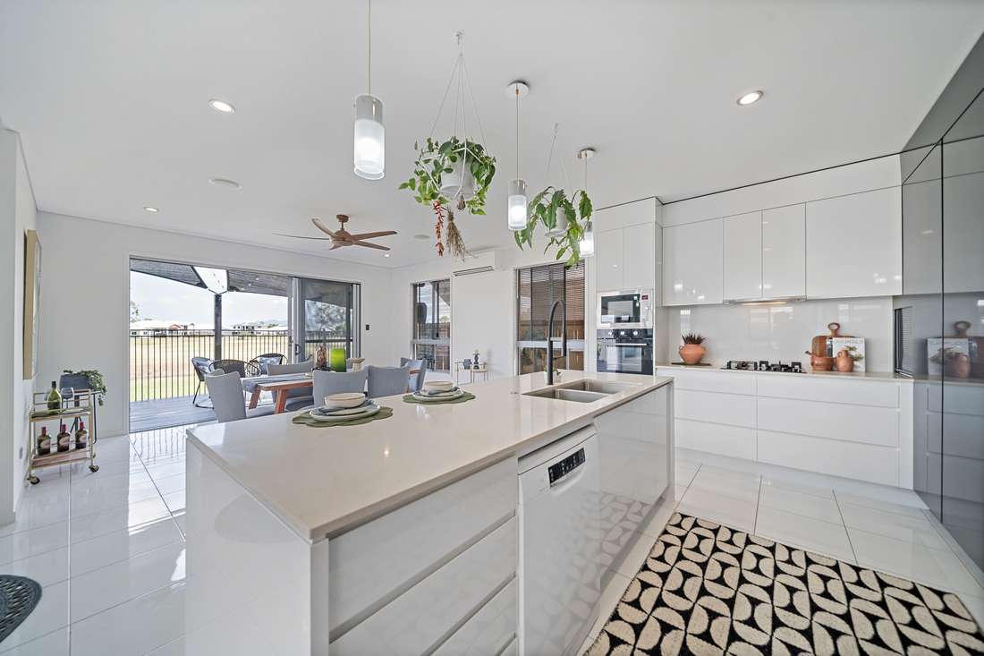 7 Hawkhurst Place, Kirwan - Thumbnail 4
