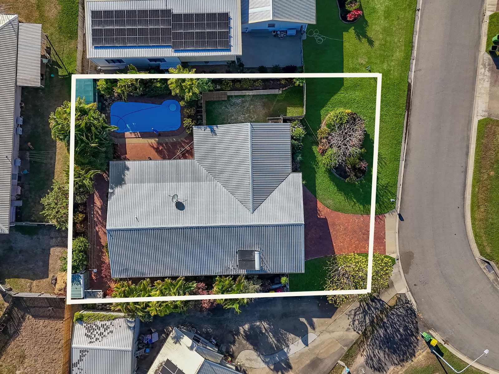 32 Indigo Crescent, Annandale - Thumbnail 2