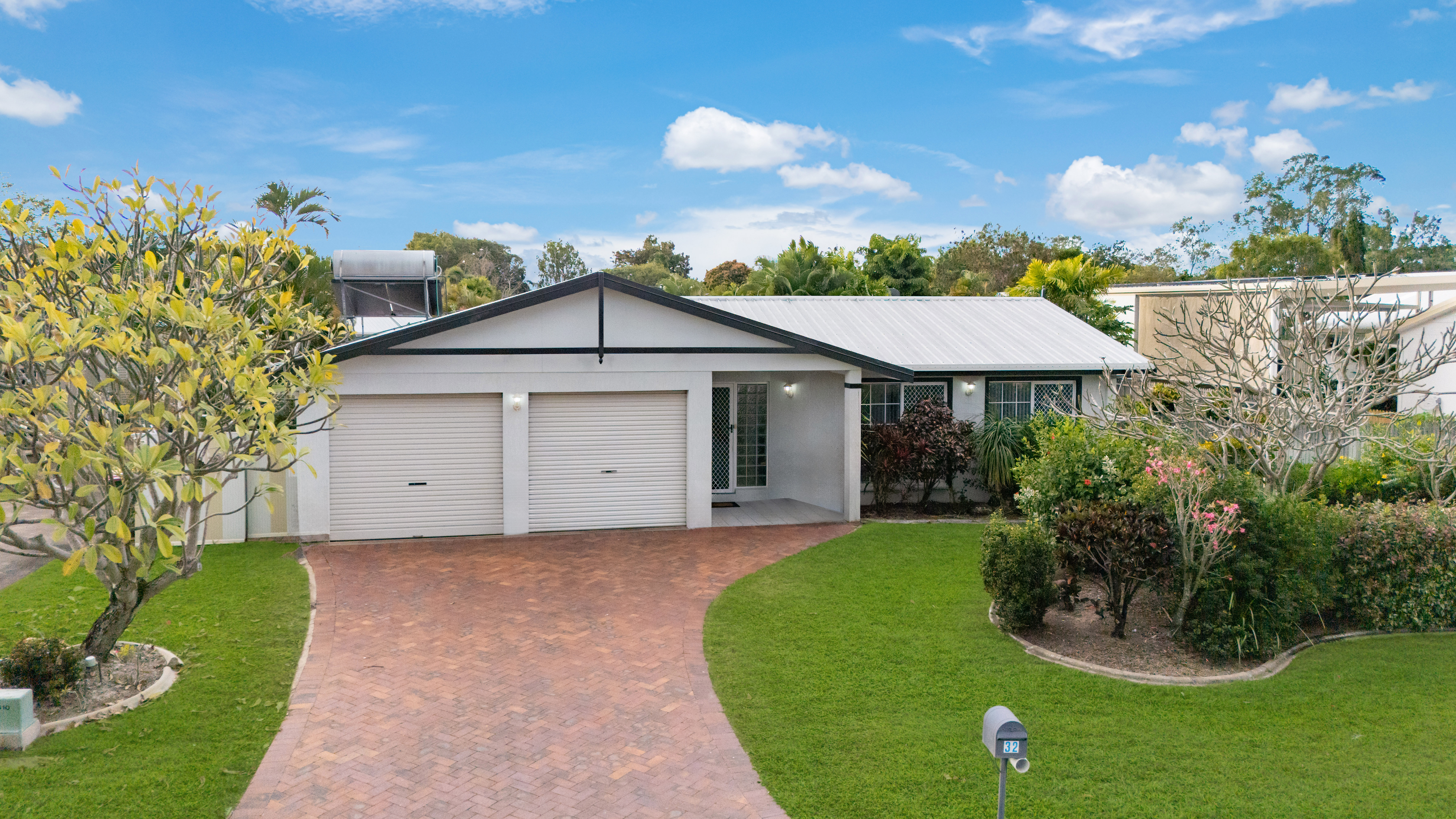 32 Indigo Crescent, Annandale - Thumbnail 3