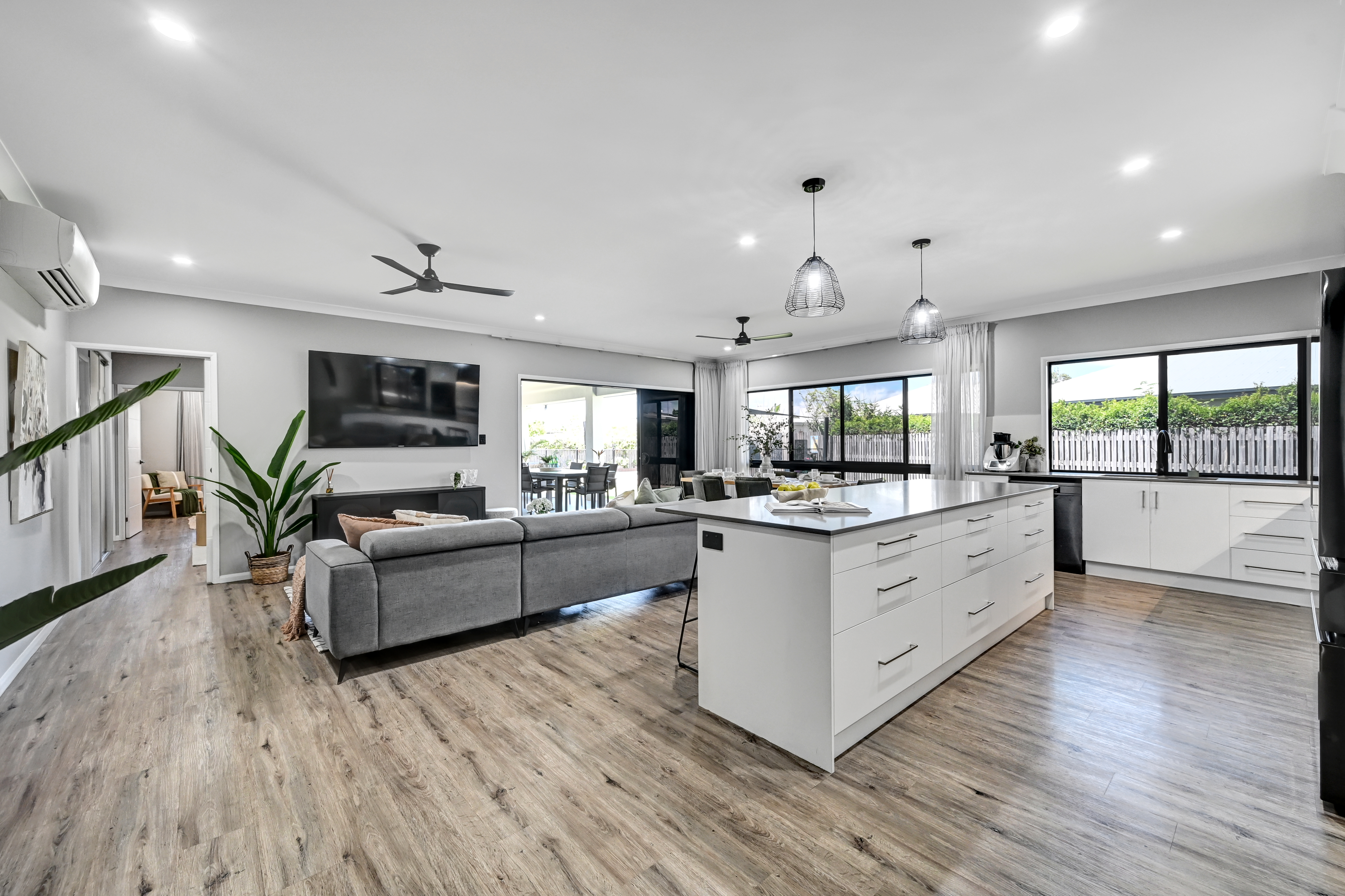 20 Bribie Chase, Burdell - Thumbnail 3