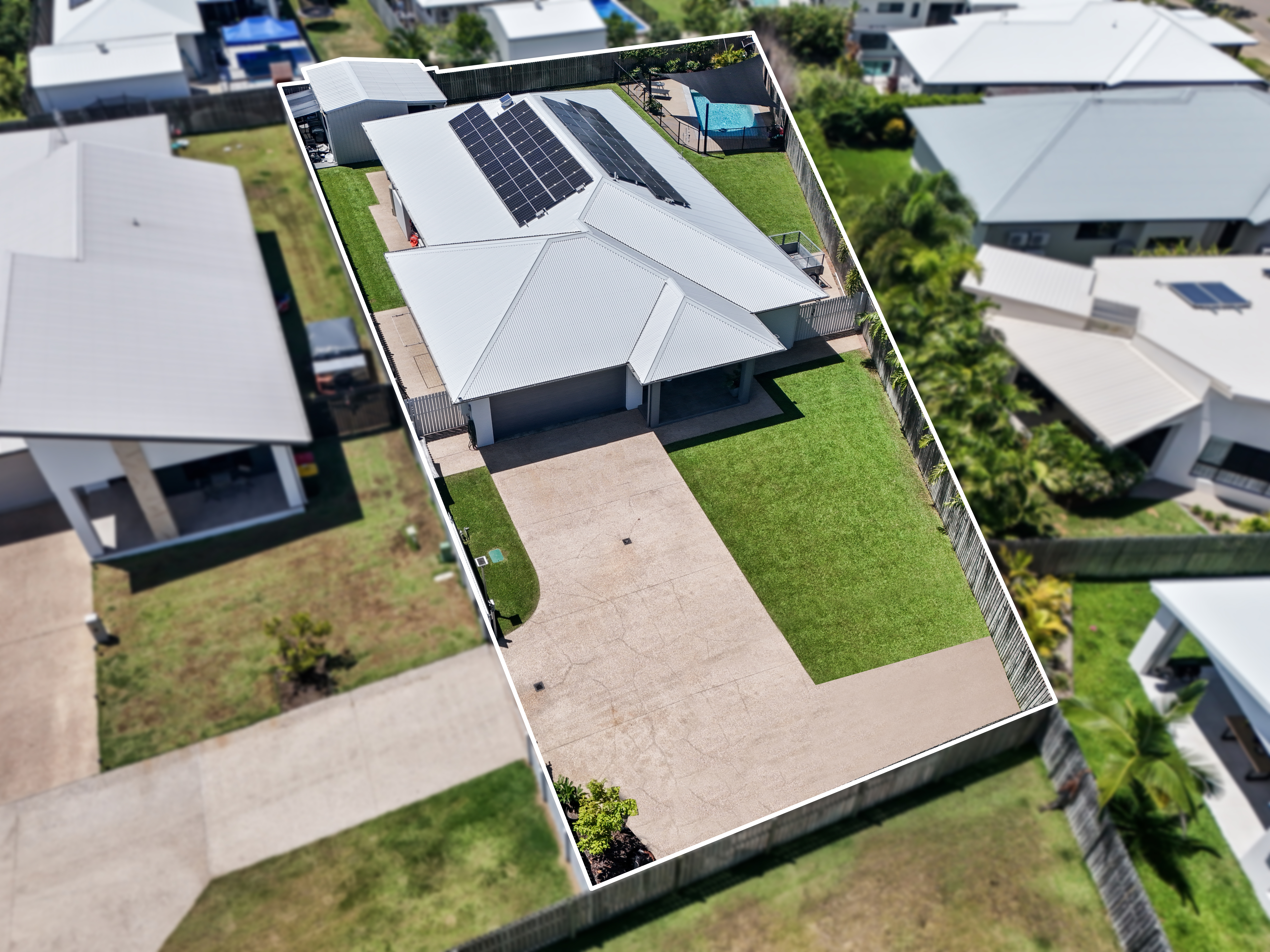 20 Bribie Chase, Burdell - Thumbnail 2