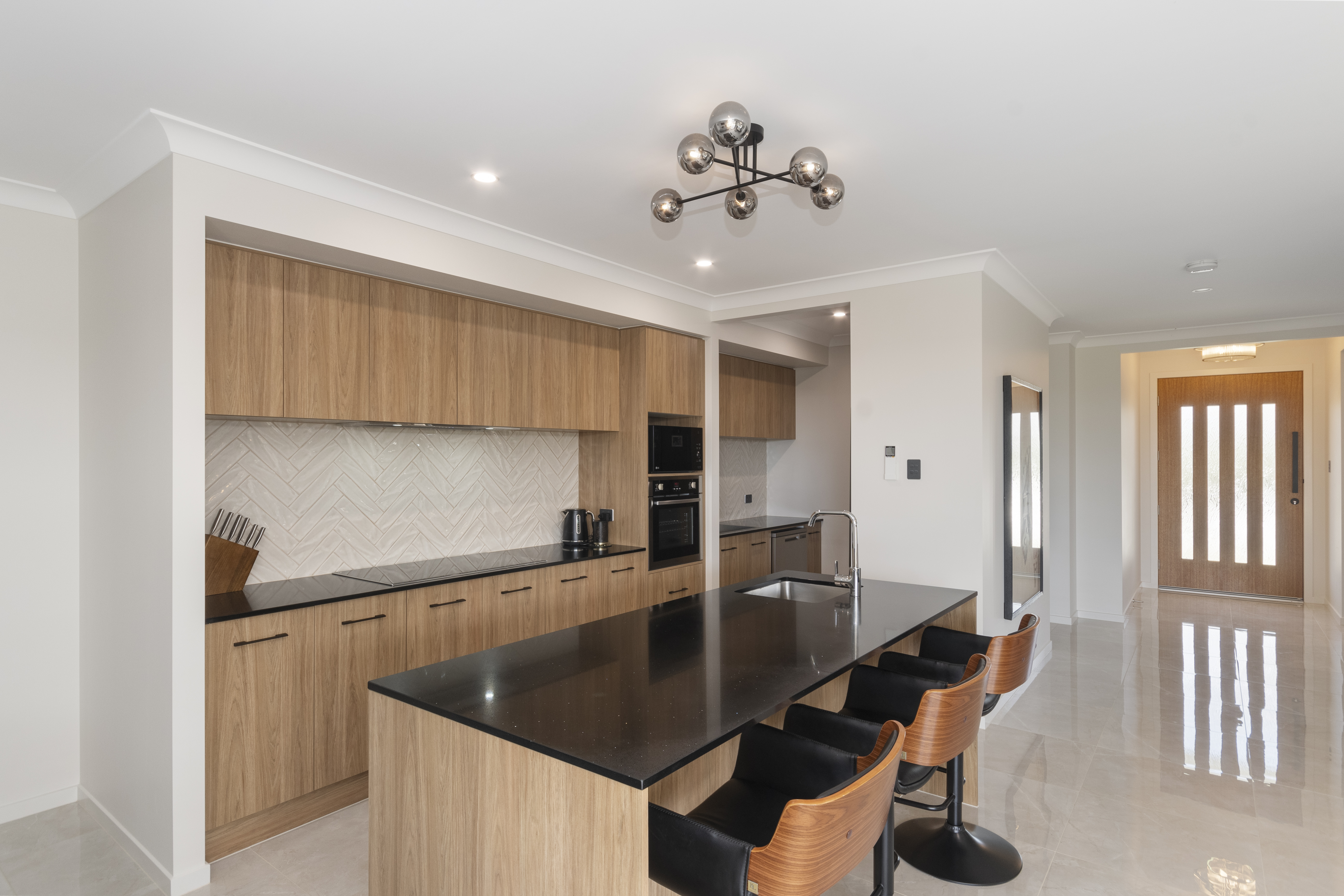 47 Tiwi Bend, Burdell - Thumbnail 4