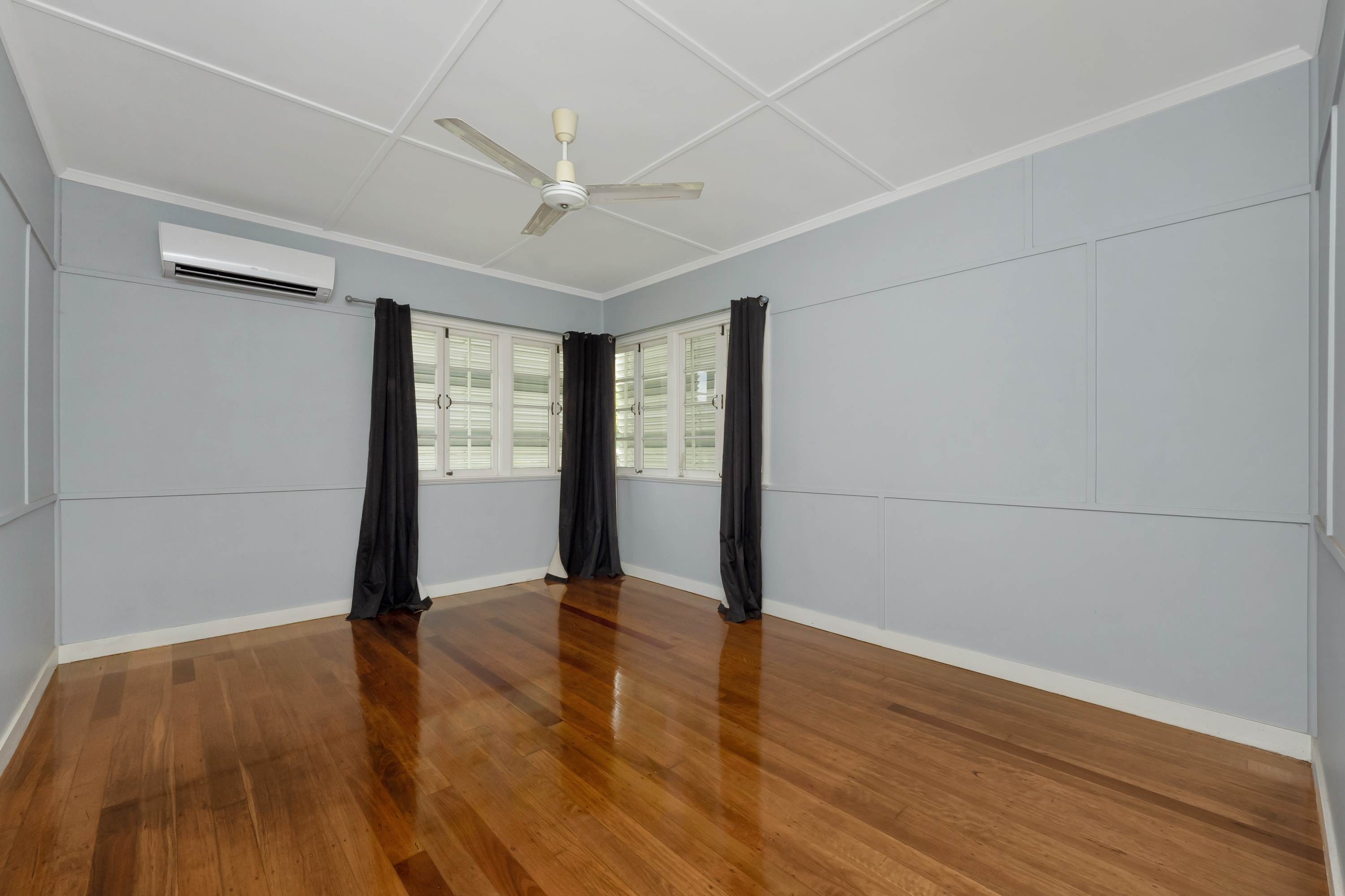 291 Stuart Drive, Wulguru - Thumbnail 2