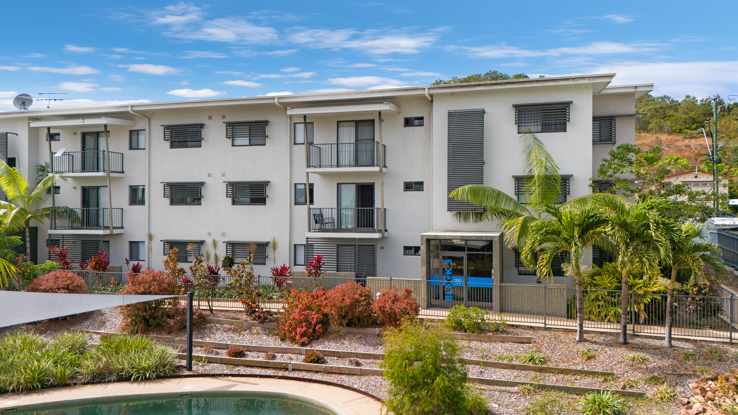 305/167 Bundock Street, Belgian Gardens - Image 1