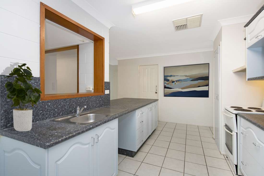 22 Jacaranda Crescent, Annandale - Thumbnail 3