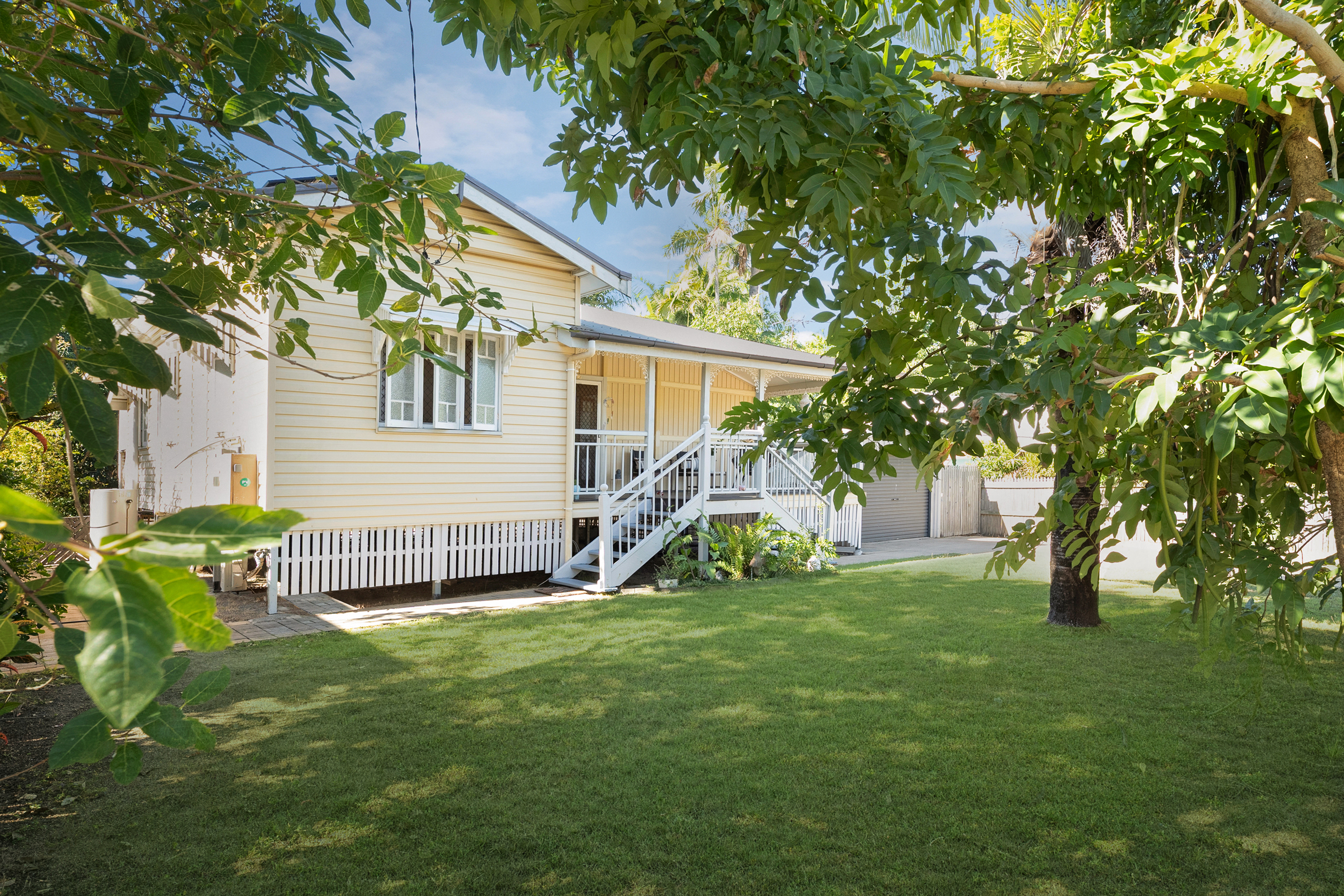 5 Cay Street