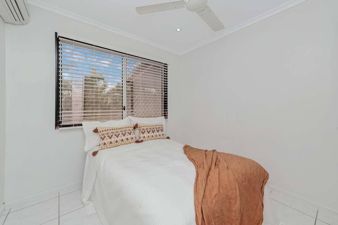 435 Stuart Drive, Stuart - Thumbnail 8
