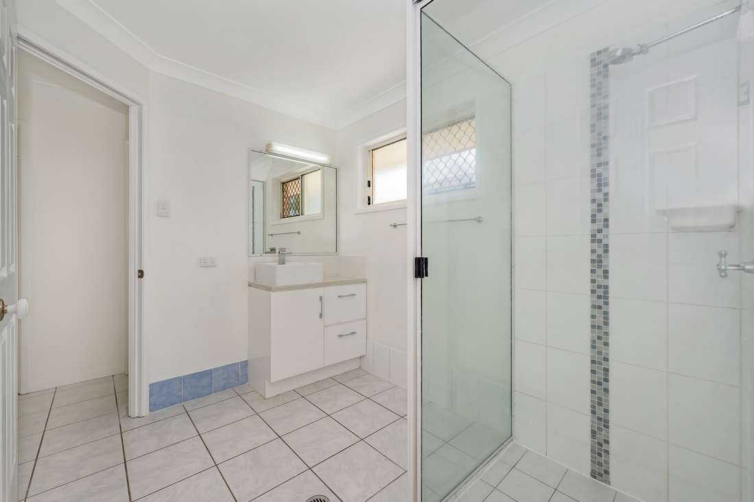 20 Gilmour Crescent, Kirwan - Thumbnail 8