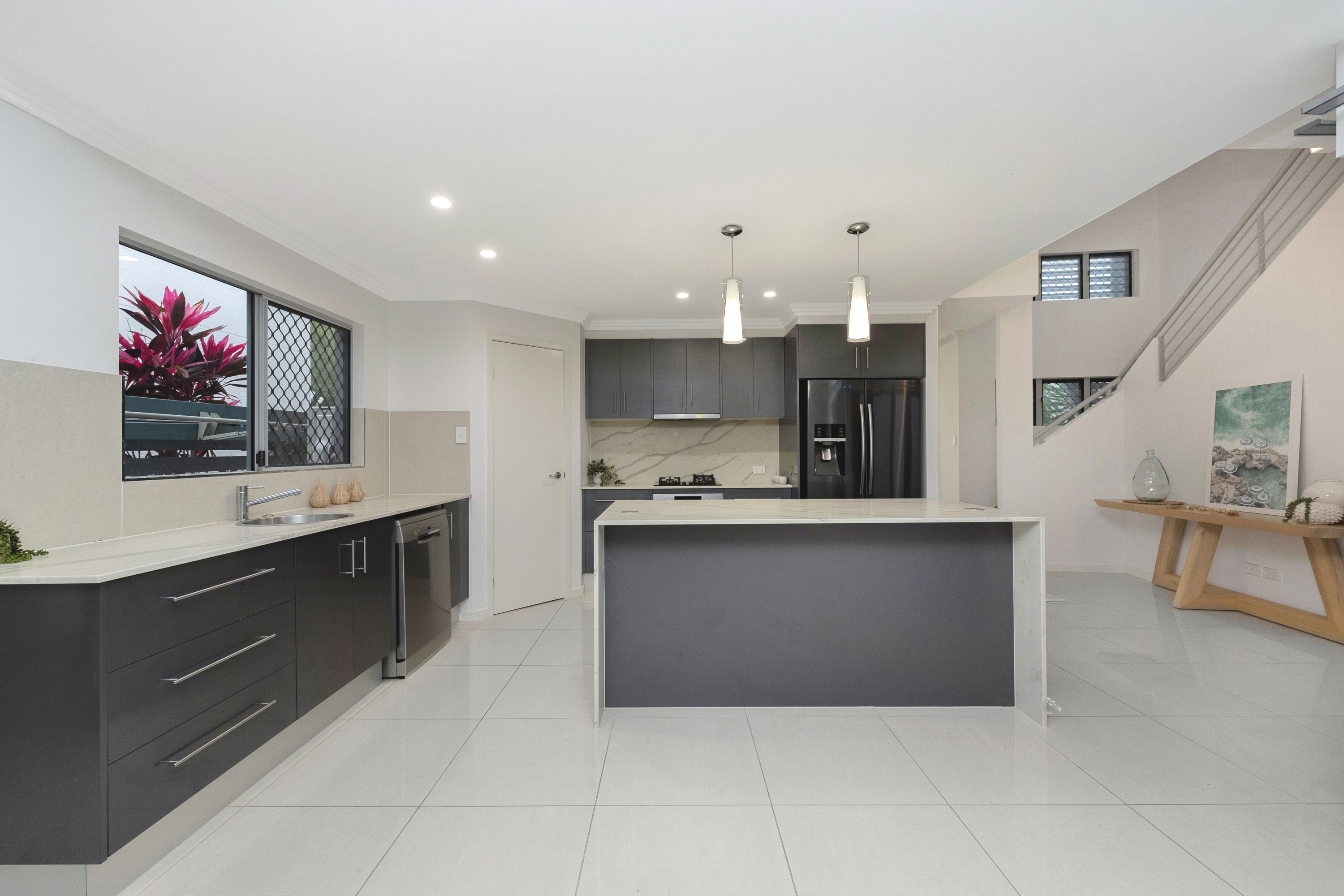 7 Springbrook Parade, Idalia - Thumbnail 4