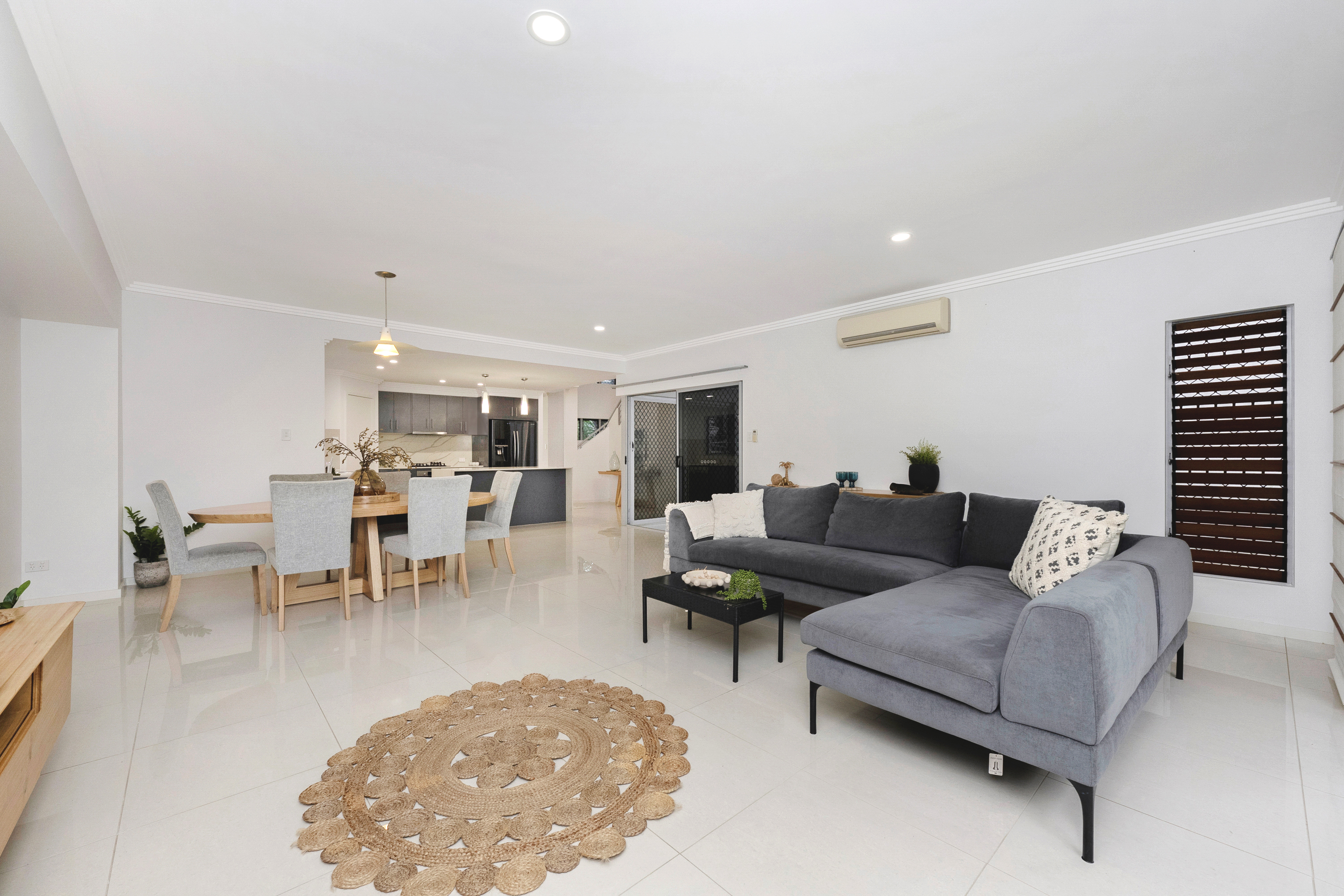7 Springbrook Parade, Idalia - Thumbnail 6