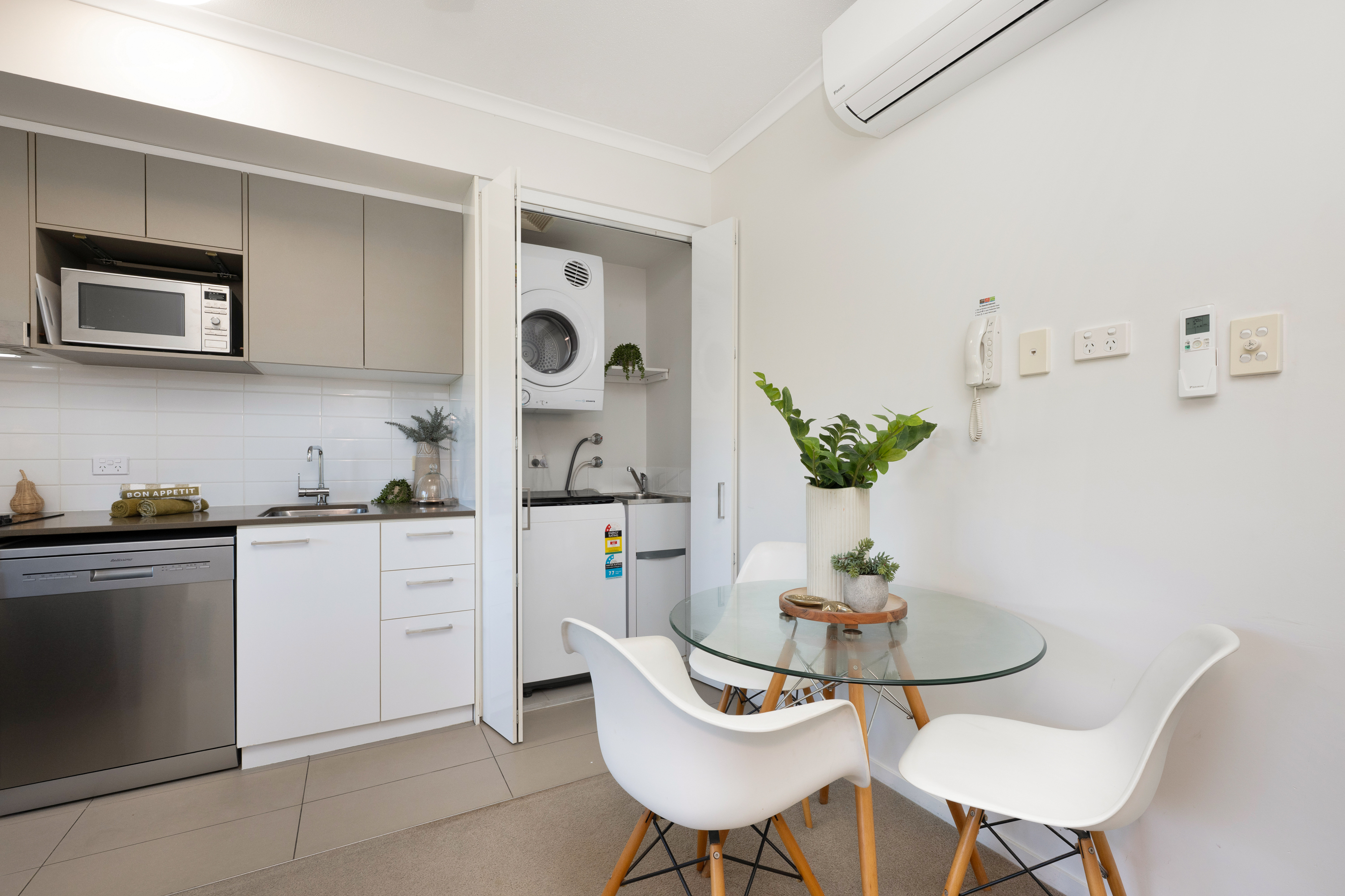160/1B Sporting Drive, Thuringowa Central - Thumbnail 3