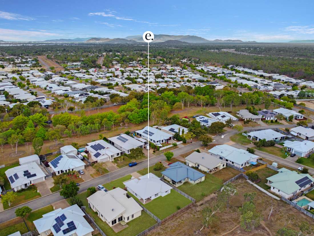 15 Pongamia Parade, Mount Low - Thumbnail 2