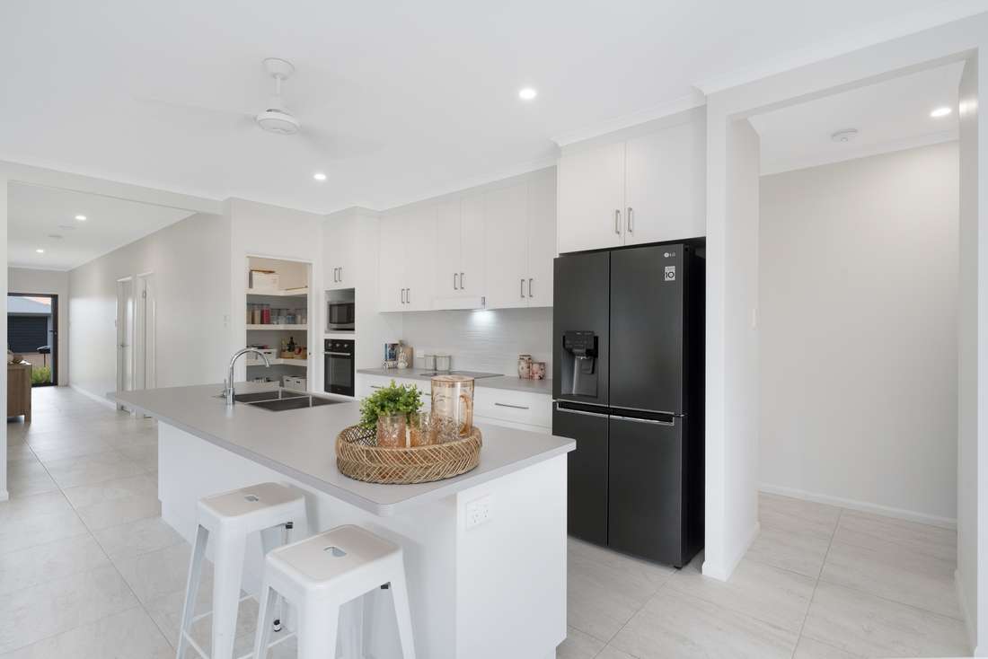 18 CALLISTEMON CRESCENT, Bohle Plains - Thumbnail 5