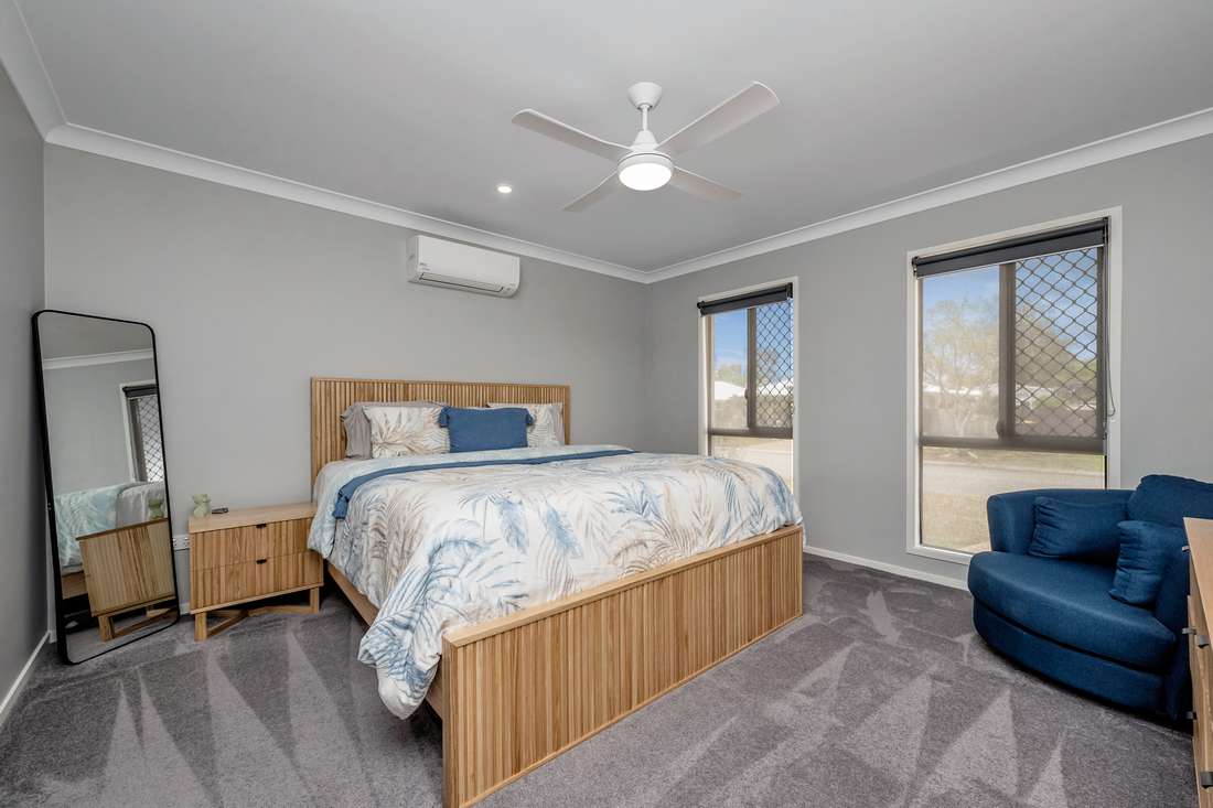 15 Pongamia Parade, Mount Low - Thumbnail 7