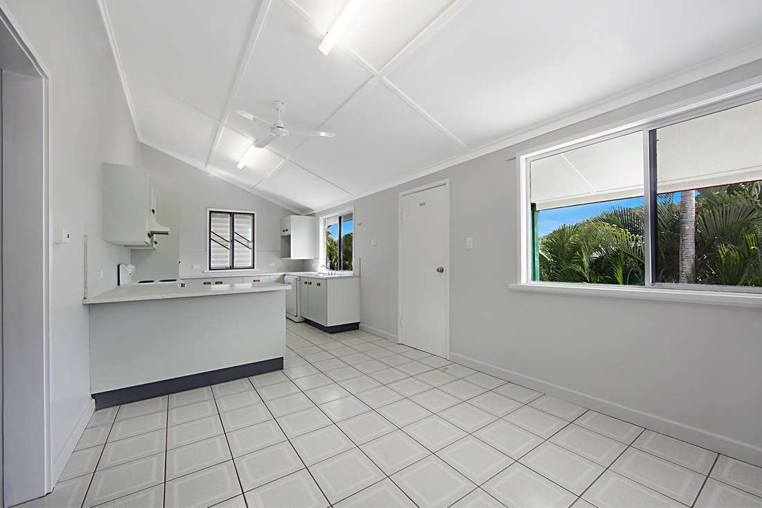 5 Shaw Street, West End - Thumbnail 6