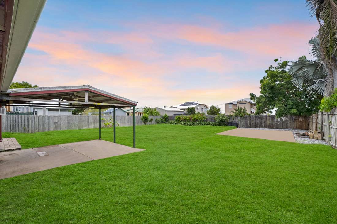 Photo 10 of 29 Eleventh Avenue, Railway Estate