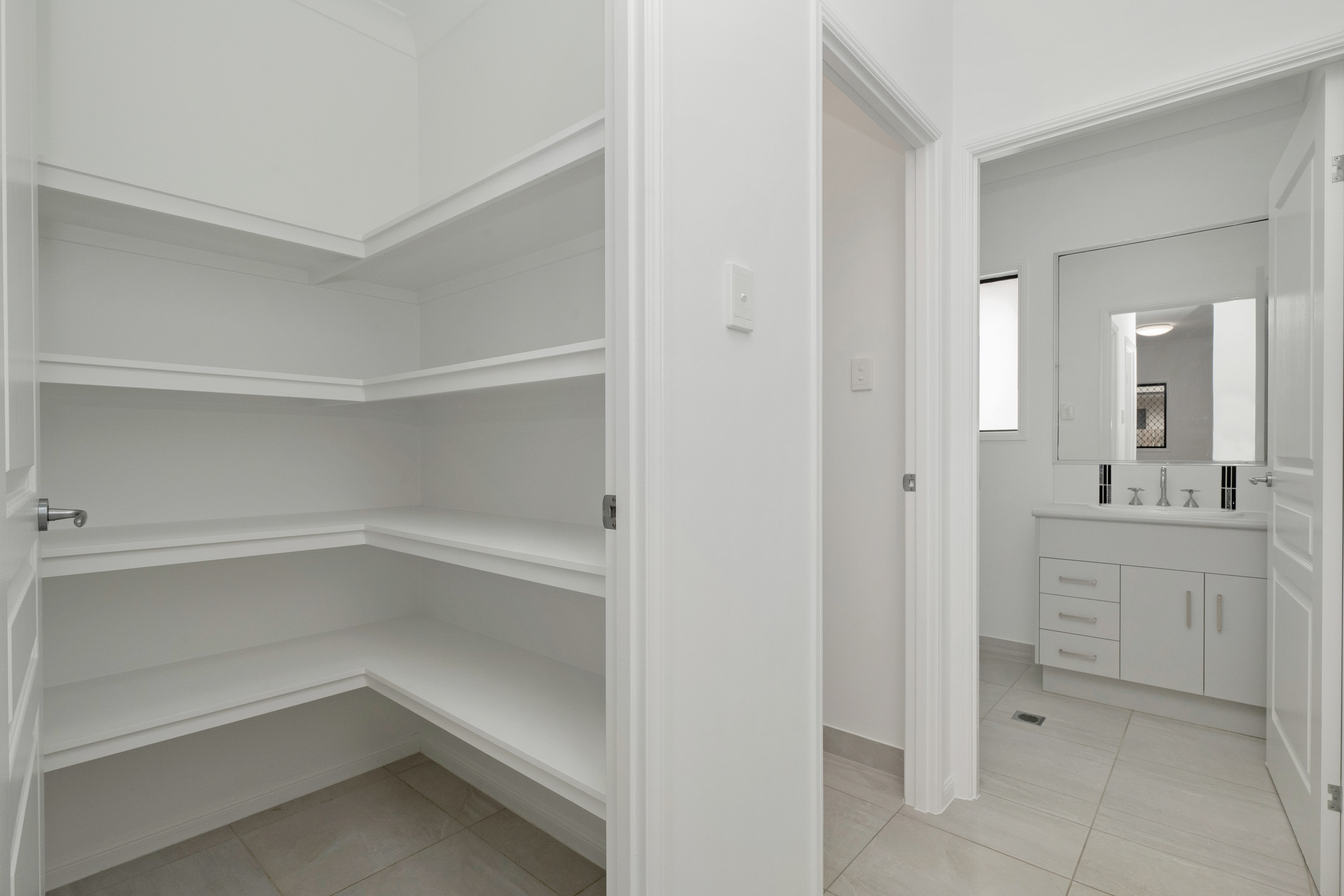 19 Boult Crescent, Burdell - Thumbnail 8