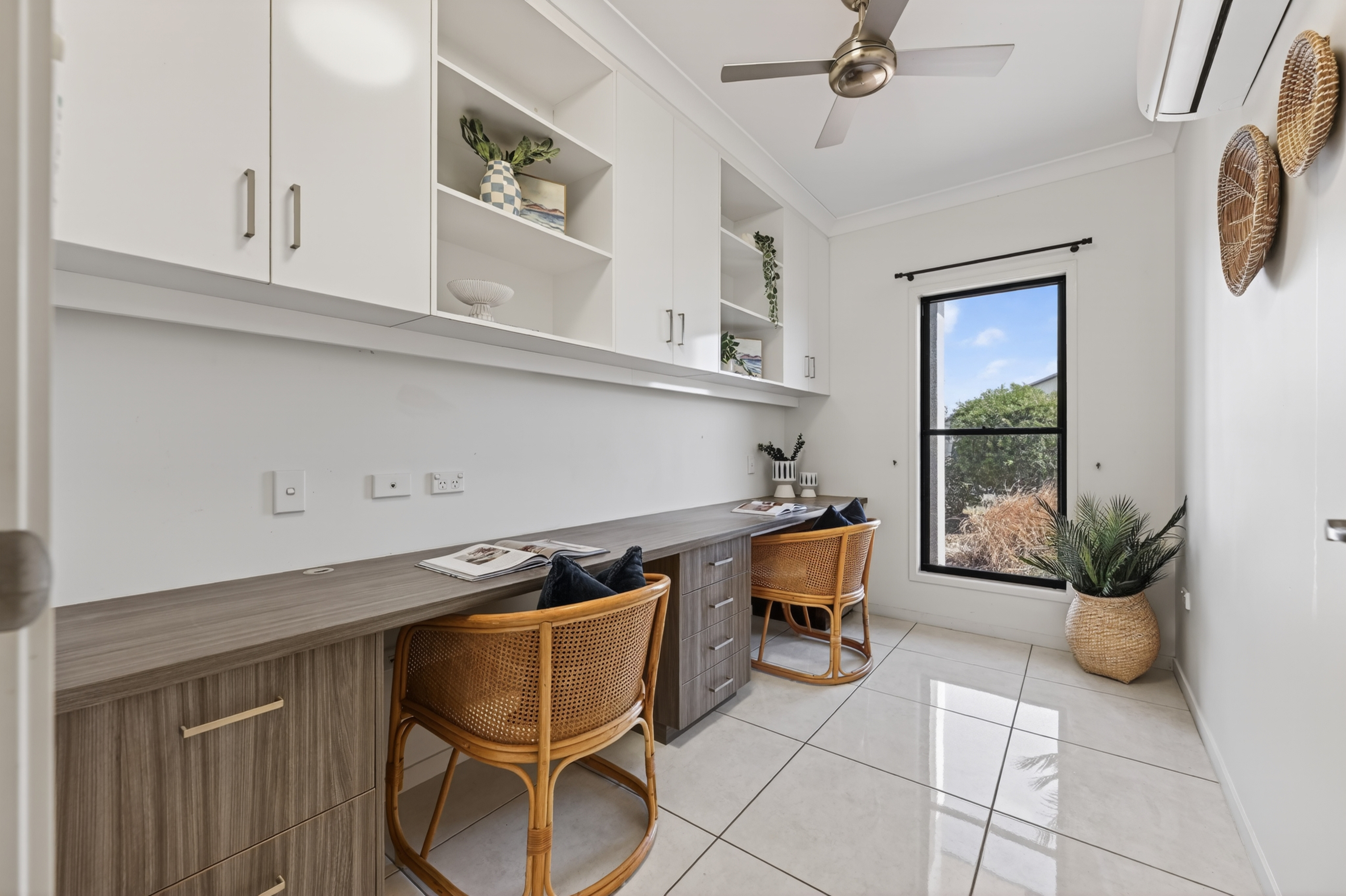33 Beach Oak Drive, Mount Low - Thumbnail 4
