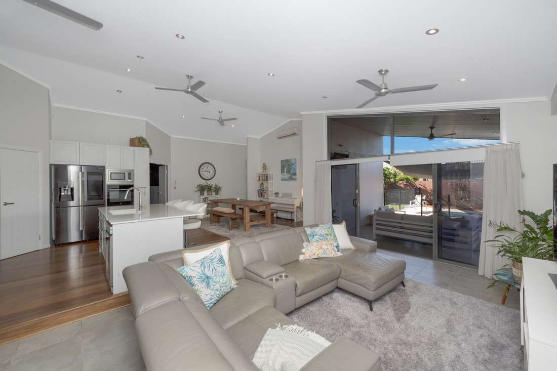 17 Brookside Close, Idalia - Thumbnail 5