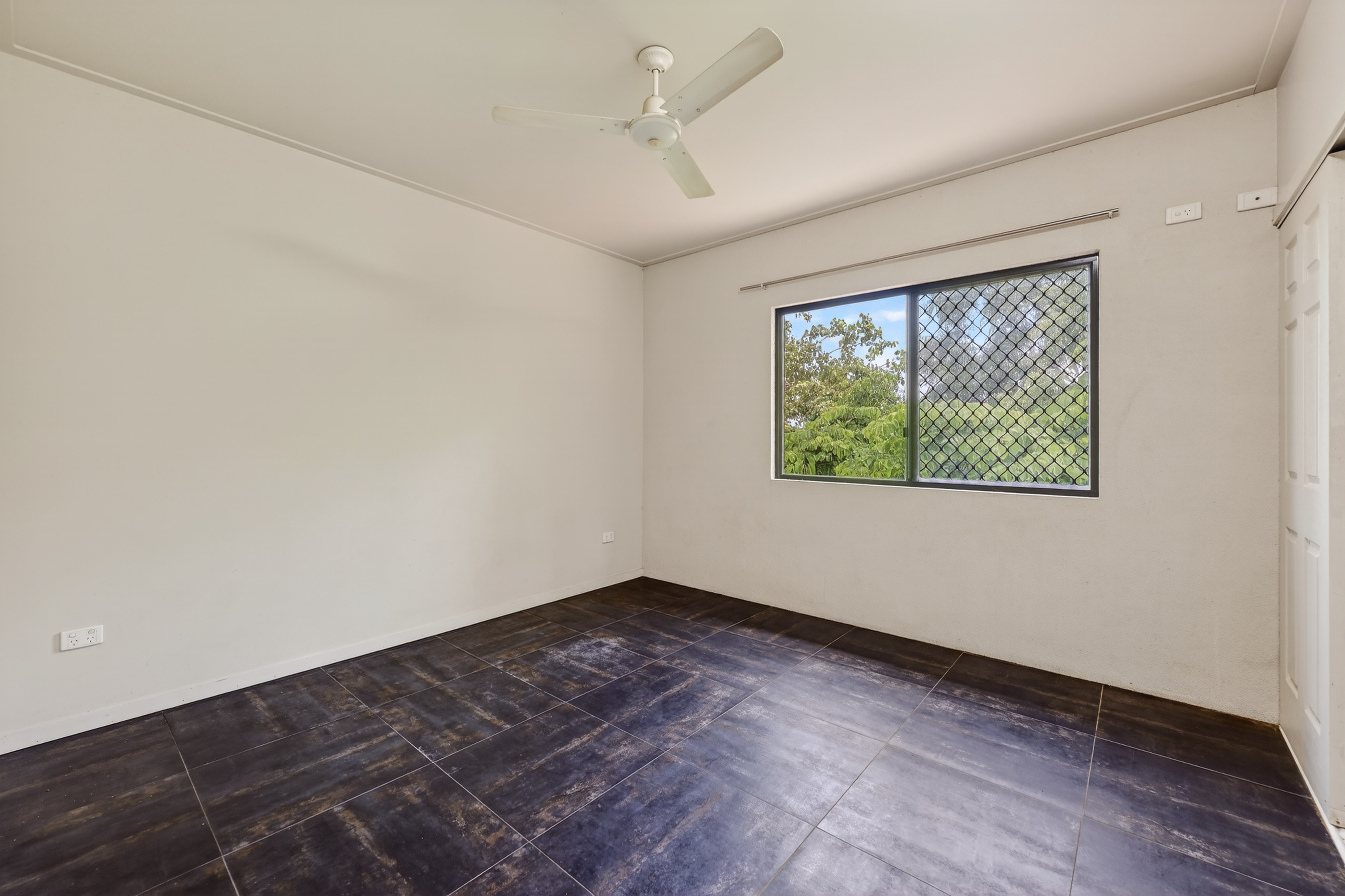 4 McCahill Street, Stuart - Thumbnail 8