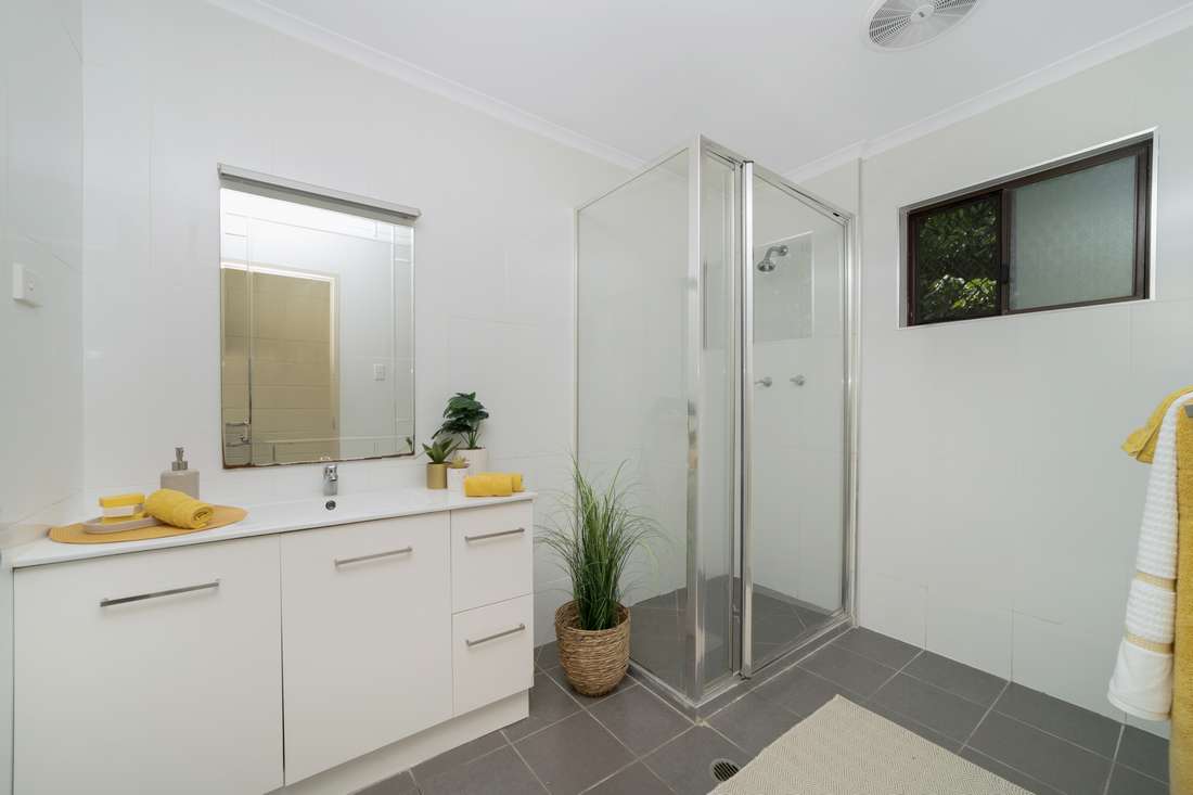 22 Robert Towns Crescent, Condon - Thumbnail 8