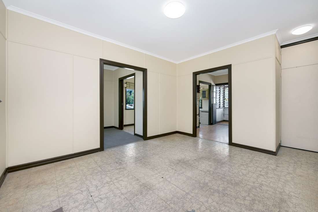 154 Fulham Road, Gulliver - Thumbnail 3