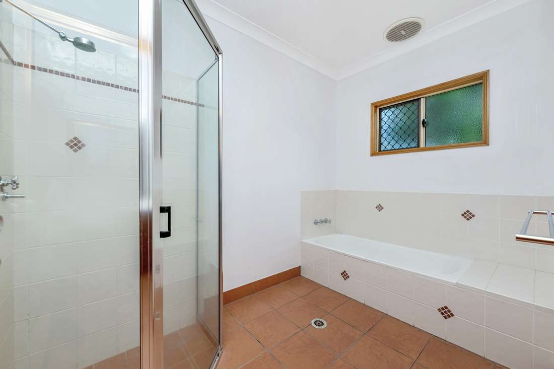 4 Miranda Circle, Annandale - Thumbnail 8