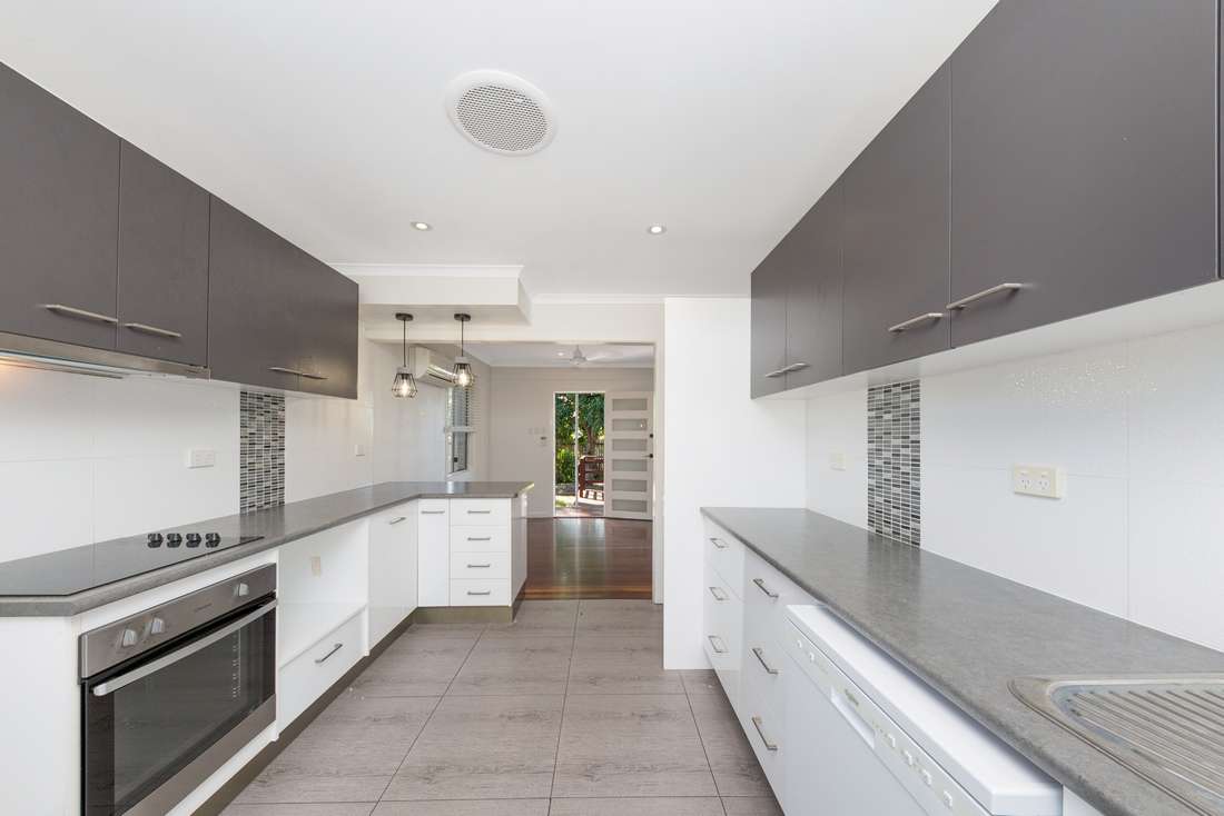 176 Fulham Road, Gulliver - Thumbnail 3