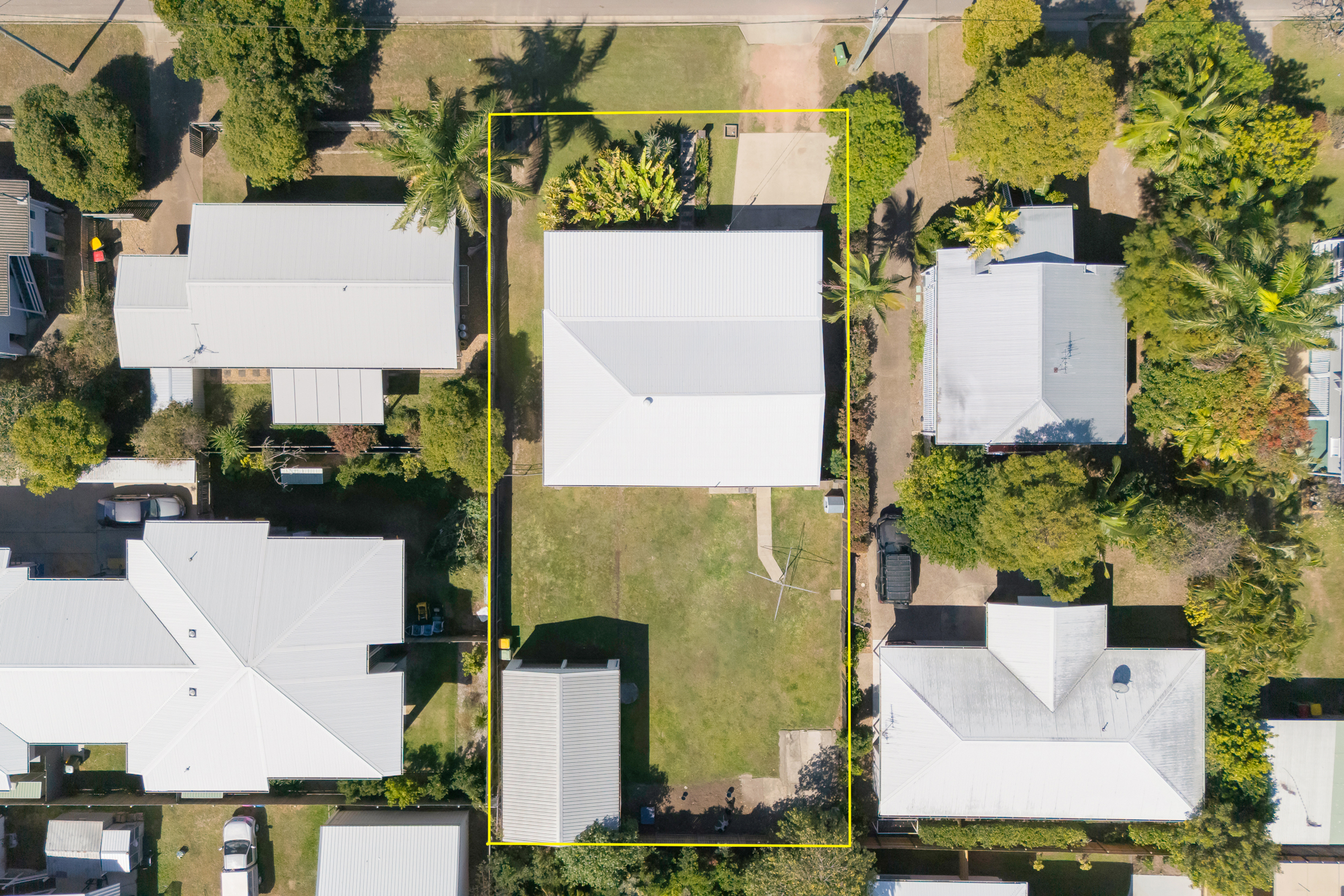 19 Lothair Street, Pimlico - Thumbnail 2