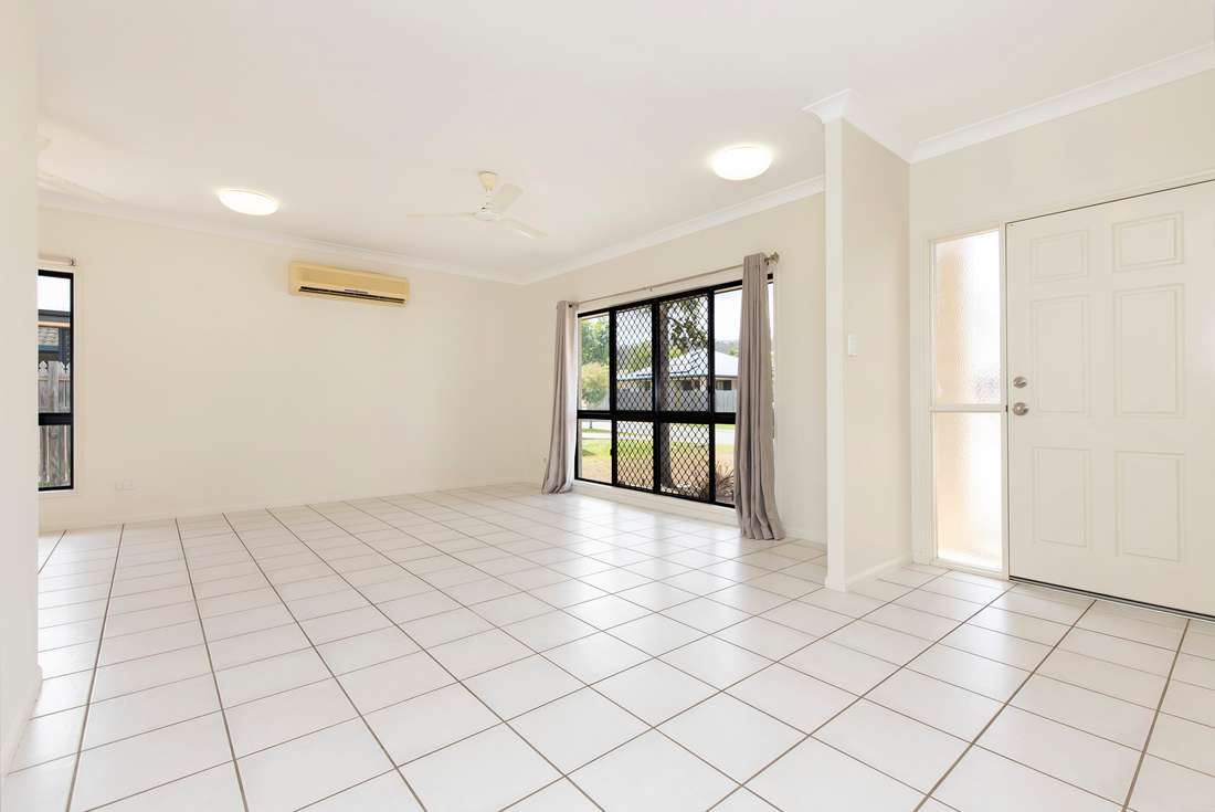 16 Cockatoo Circuit, Douglas - Thumbnail 4