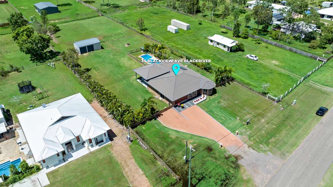 35 Blackview Avenue, Black River - Thumbnail 2