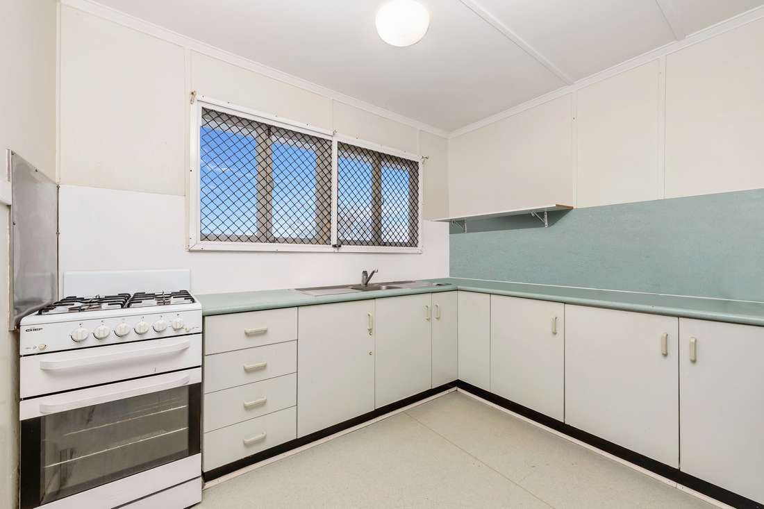 70 Lockheed Street, Garbutt - Thumbnail 3
