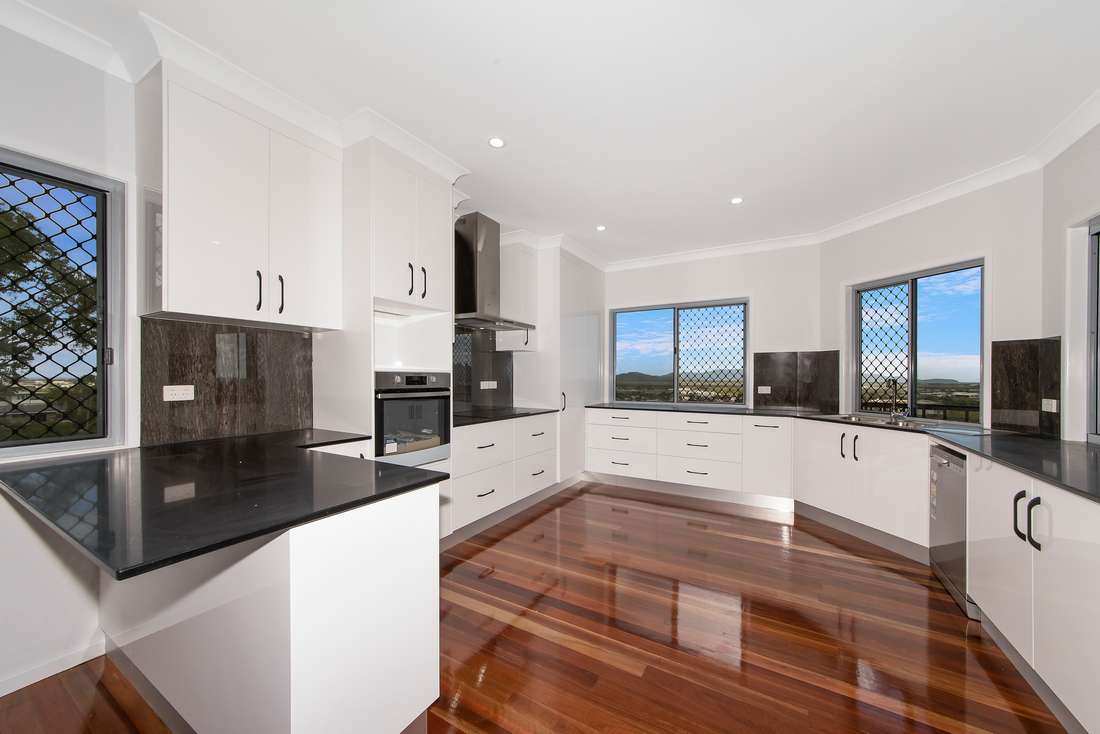 9 Tableland Terrace, Mount Louisa - Thumbnail 2