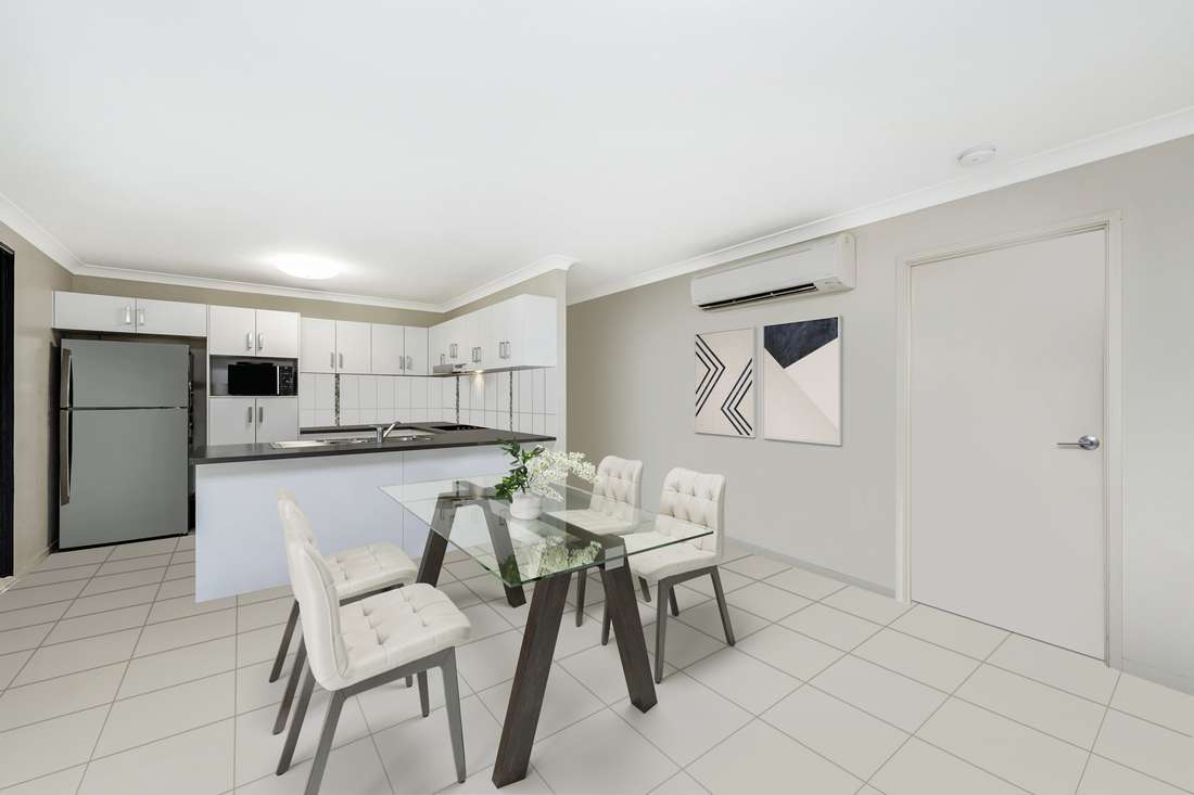 5 Sanctum Boulevard, Mount Low - Thumbnail 2
