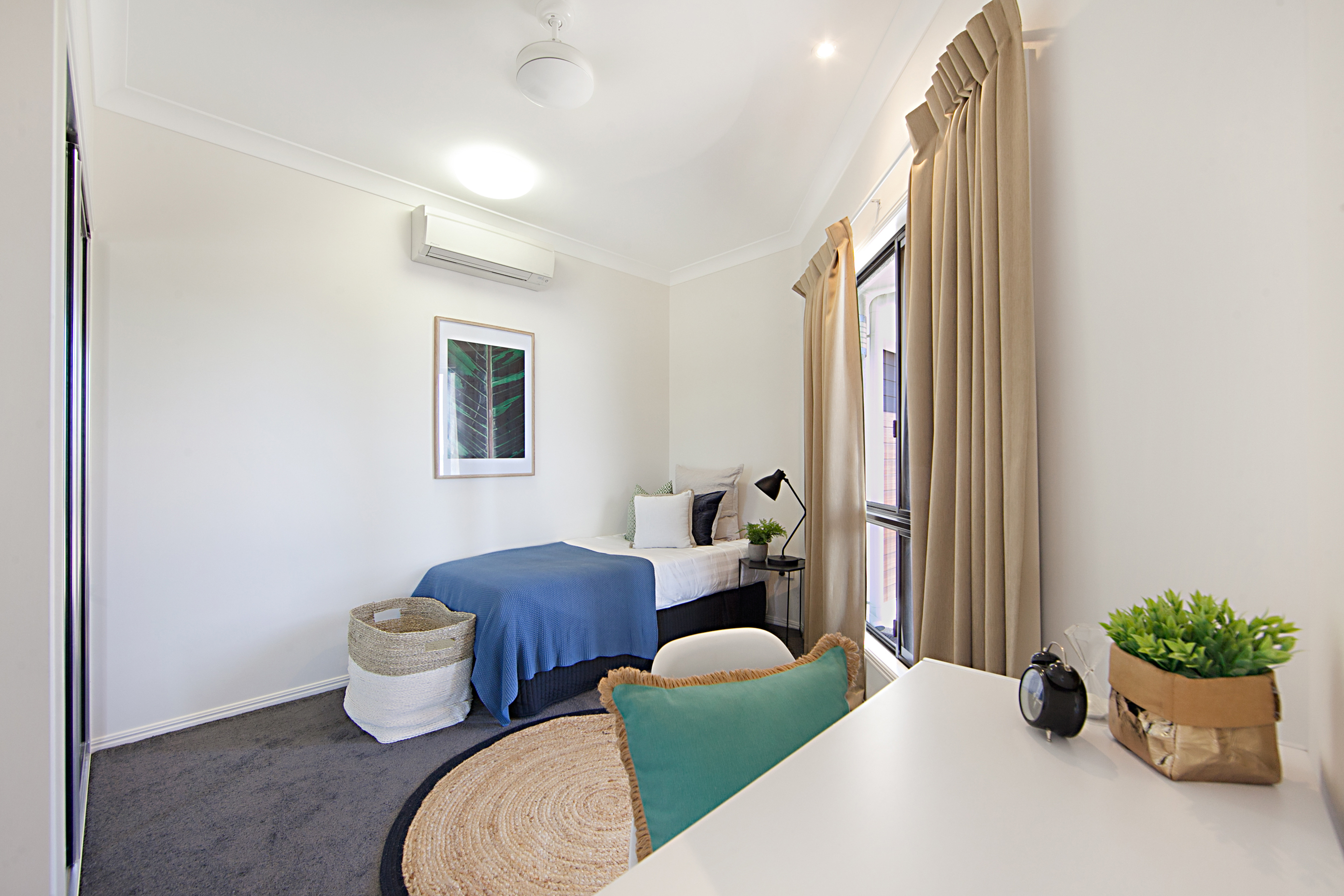 18 Lockyer Place, Mount Louisa - Thumbnail 2