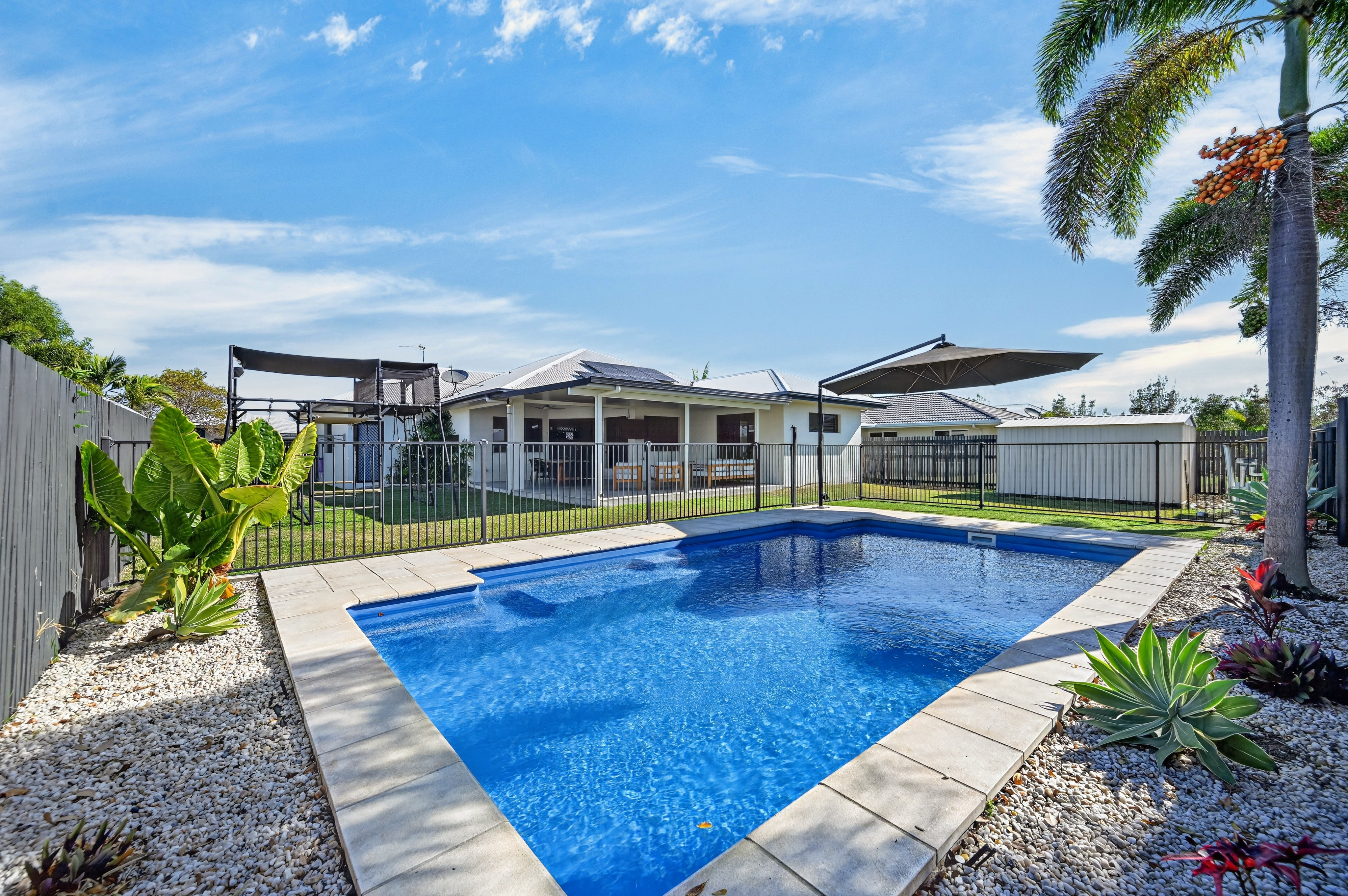 11 Ningaloo Crescent, Burdell - Image 1