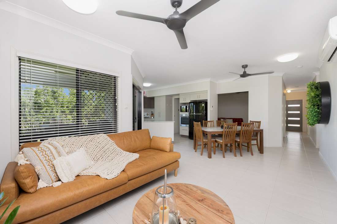 11 Ningaloo Crescent, Burdell - Thumbnail 3