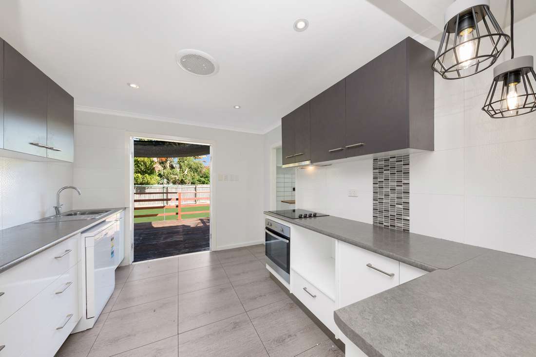176 Fulham Road, Gulliver - Thumbnail 2