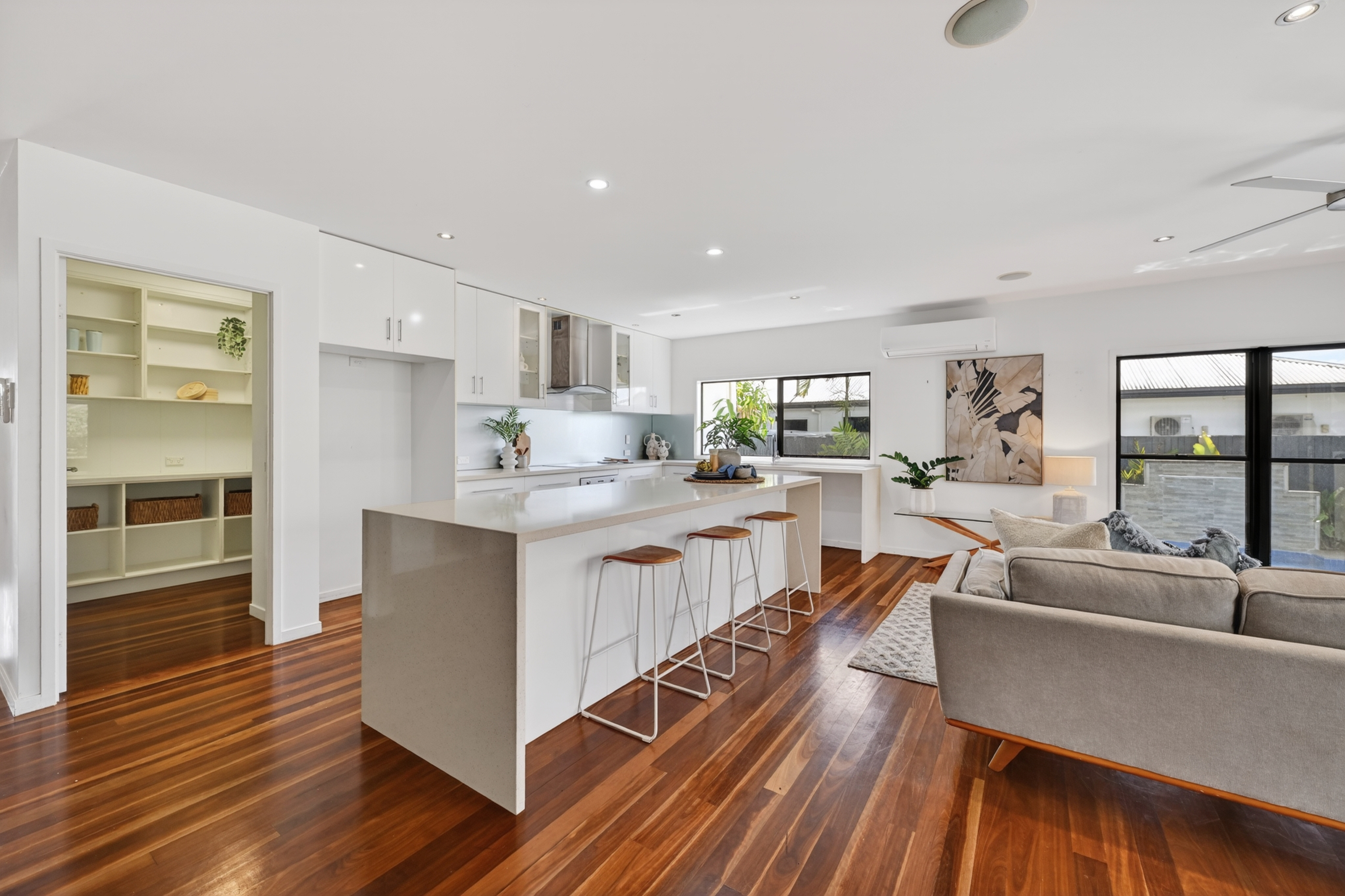 33 Beach Oak Drive, Mount Low - Thumbnail 7
