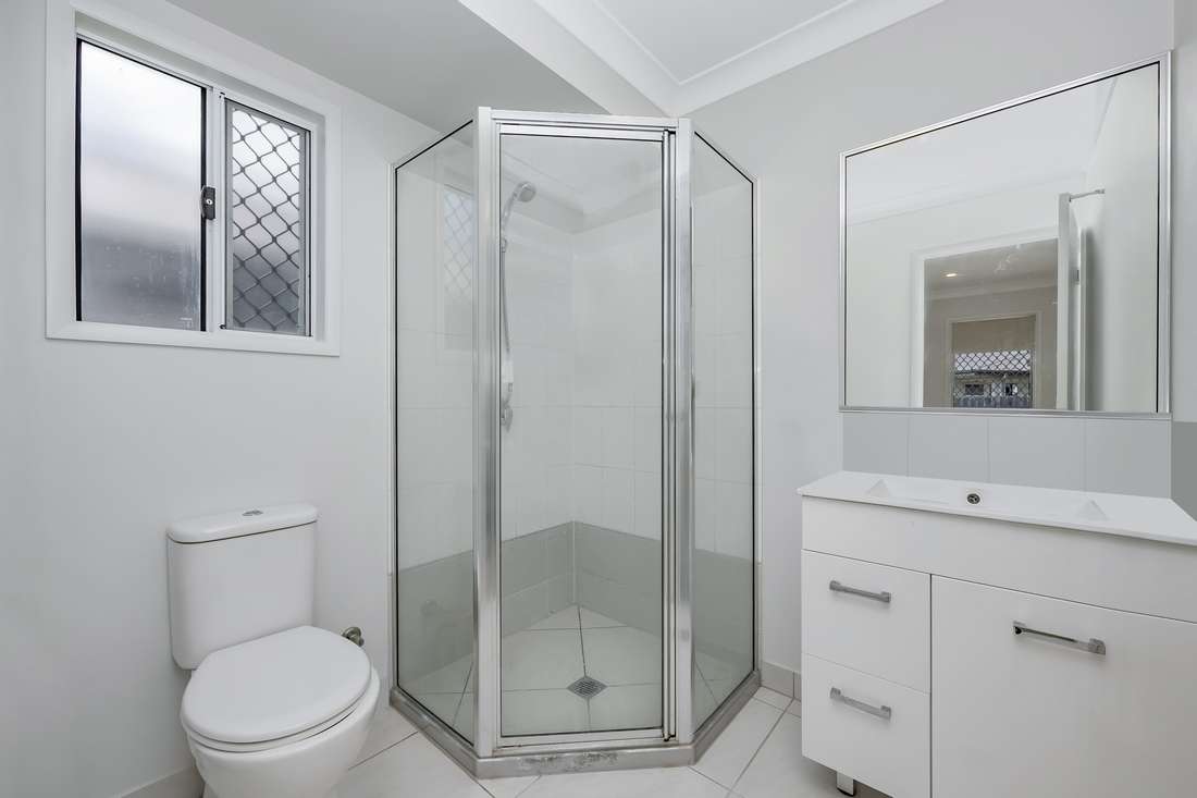 33 Roosevelt Loop, Mount Louisa - Thumbnail 7