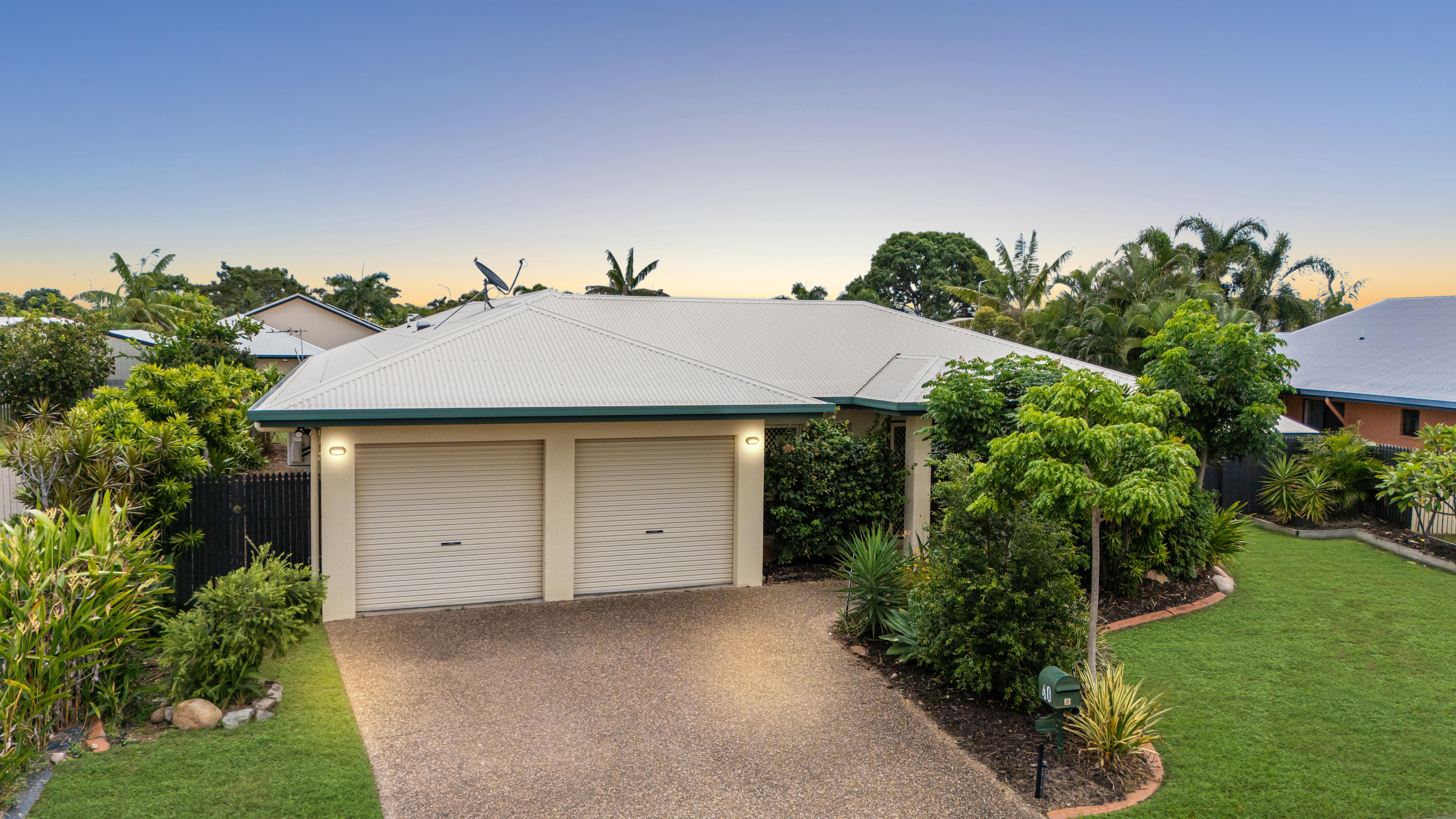 40 Brazier Drive, Annandale - Thumbnail 2
