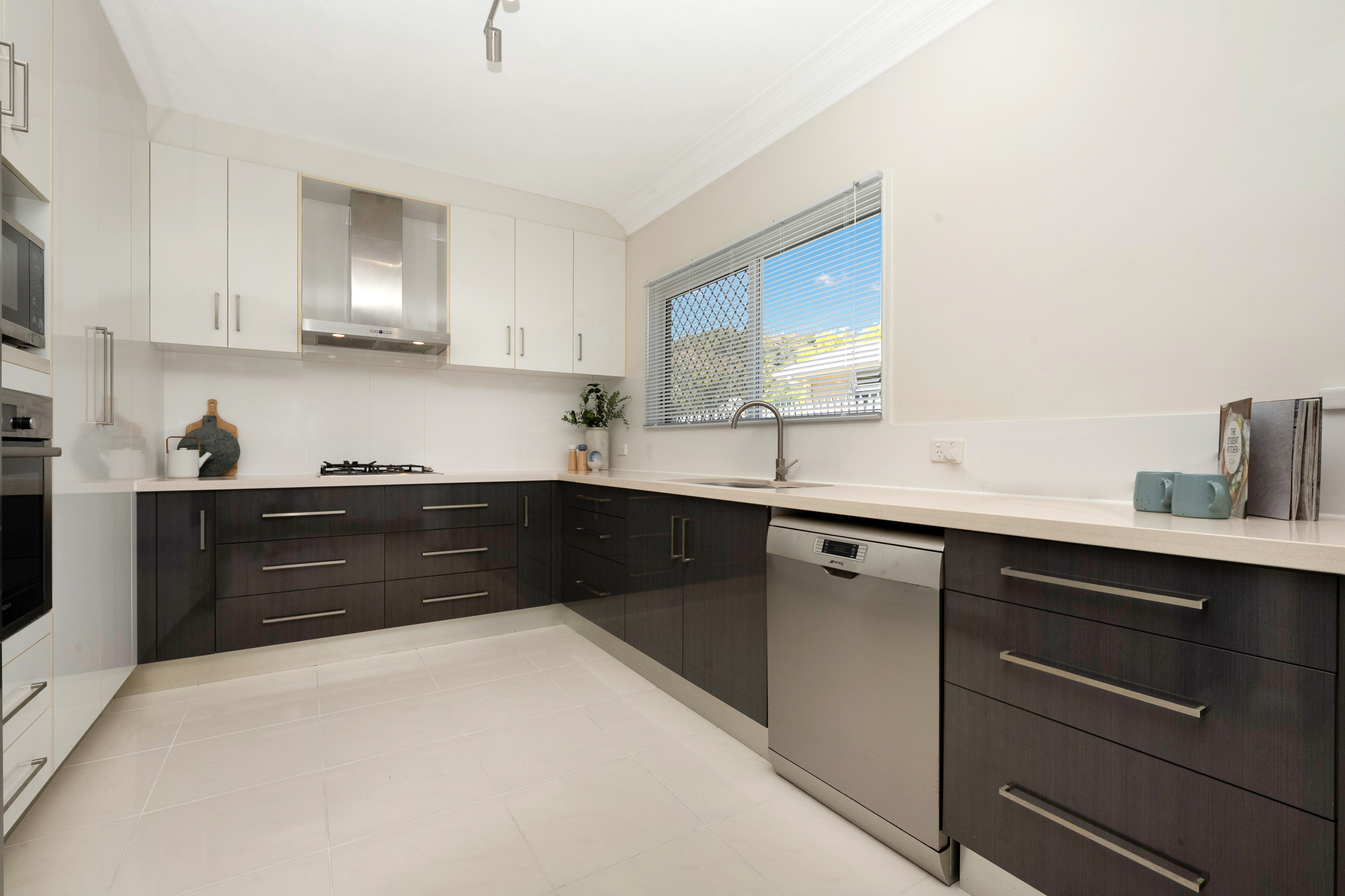 9 Saint Ives Street, Mount Louisa - Thumbnail 7
